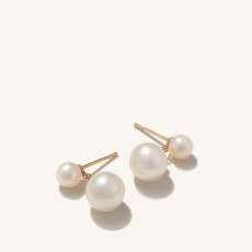 Essential Pearl Earrings - $178 | Mejuri (Global)