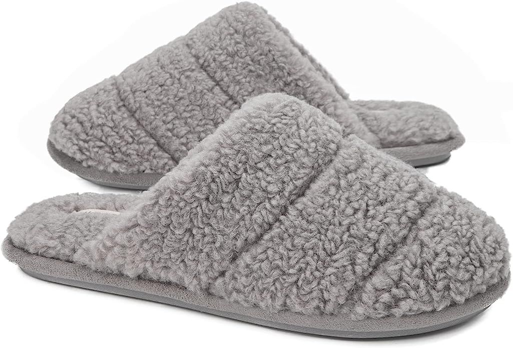 HomeTop Women's Fuzzy Fleece Memory Foam House Slippers | Amazon (US)