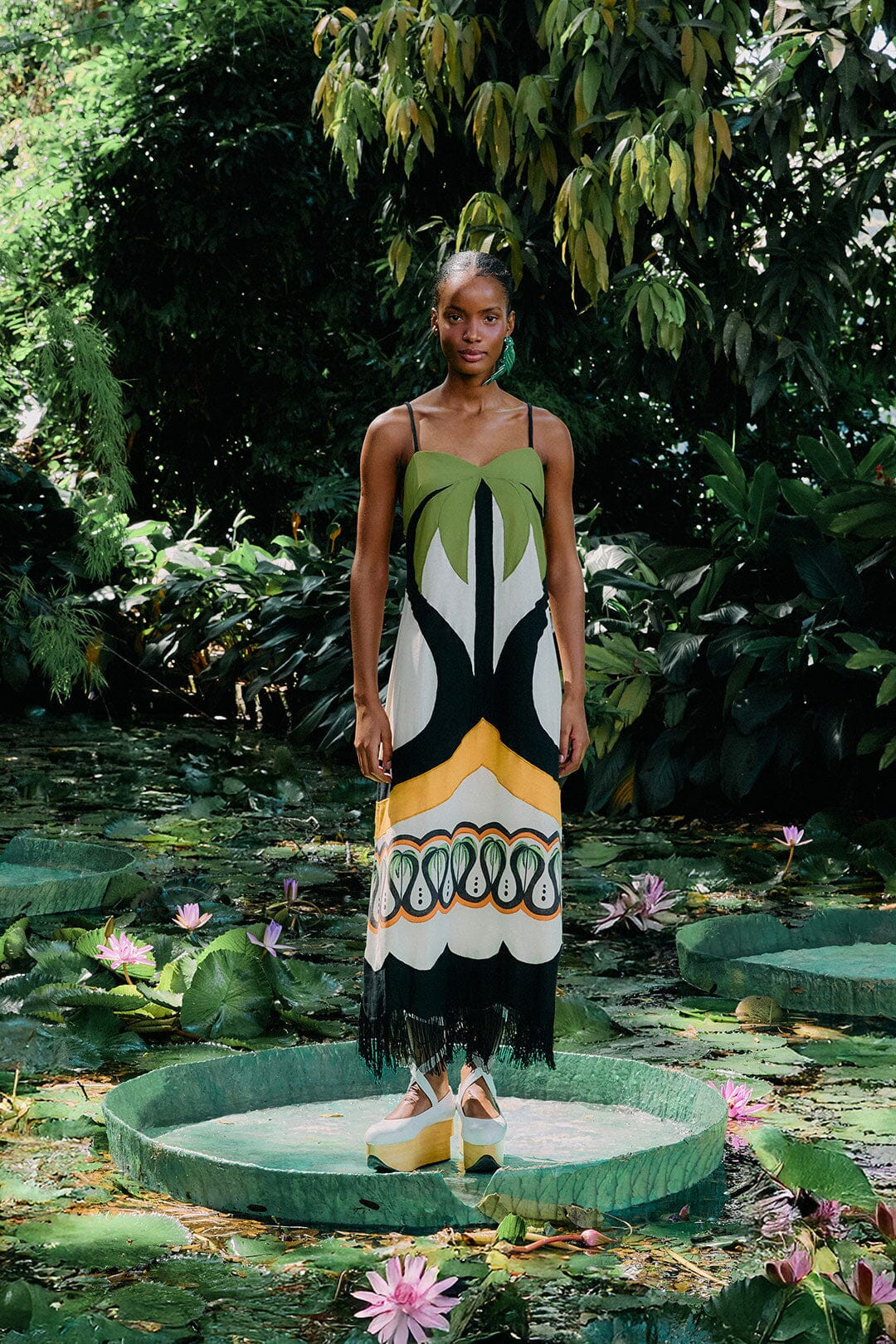 Off-White Coconut Tree Flow LENZING™ ECOVERO™ Euroflax™ Dress | FarmRio (US)