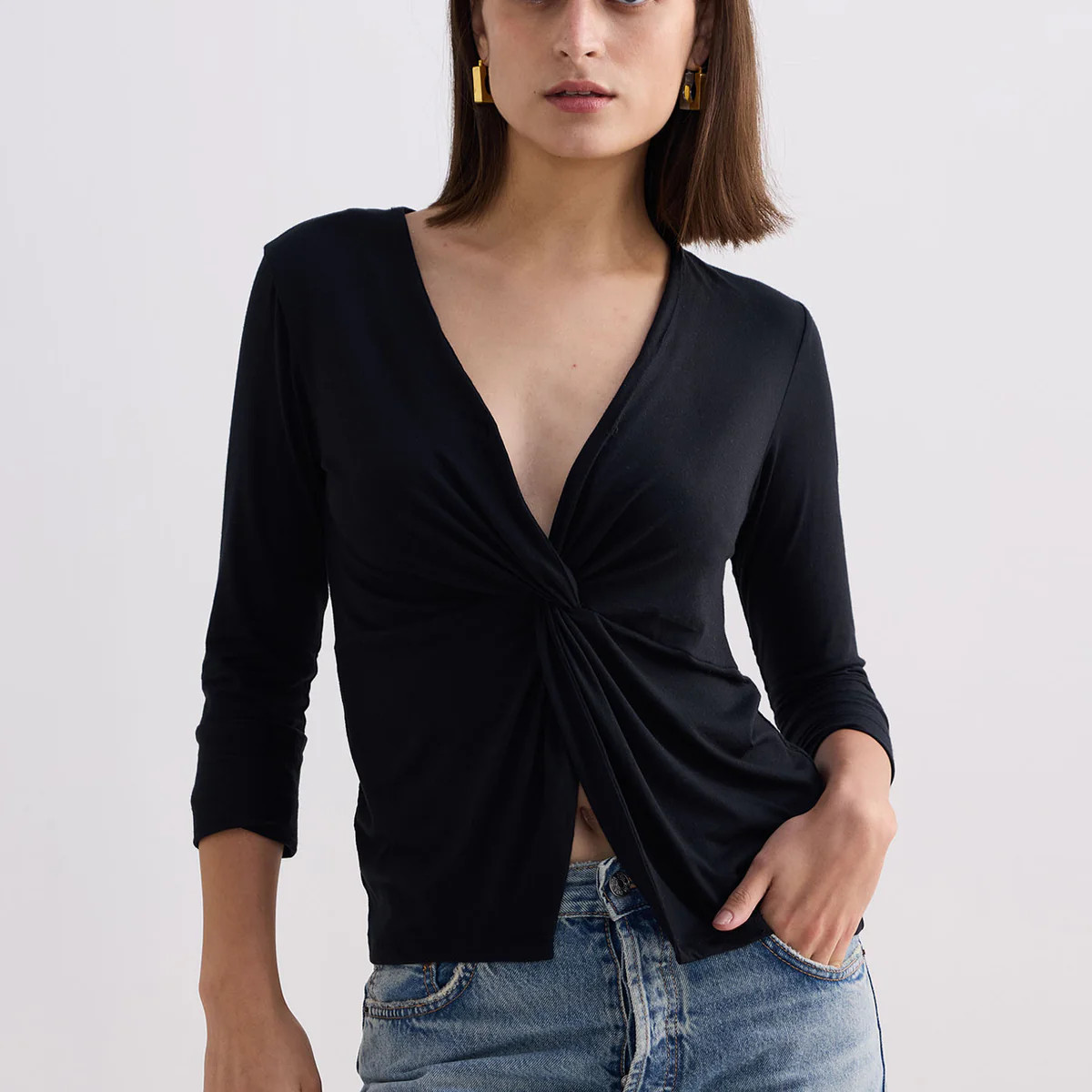 Twist Front Knit Shirt in Black | Reistor (US)