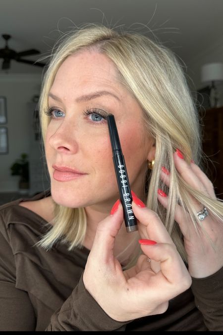 Can’t quit these @bobbibrown shadow sticks #bobbibrownpartner #sephora  (wearing forest and moonstone)