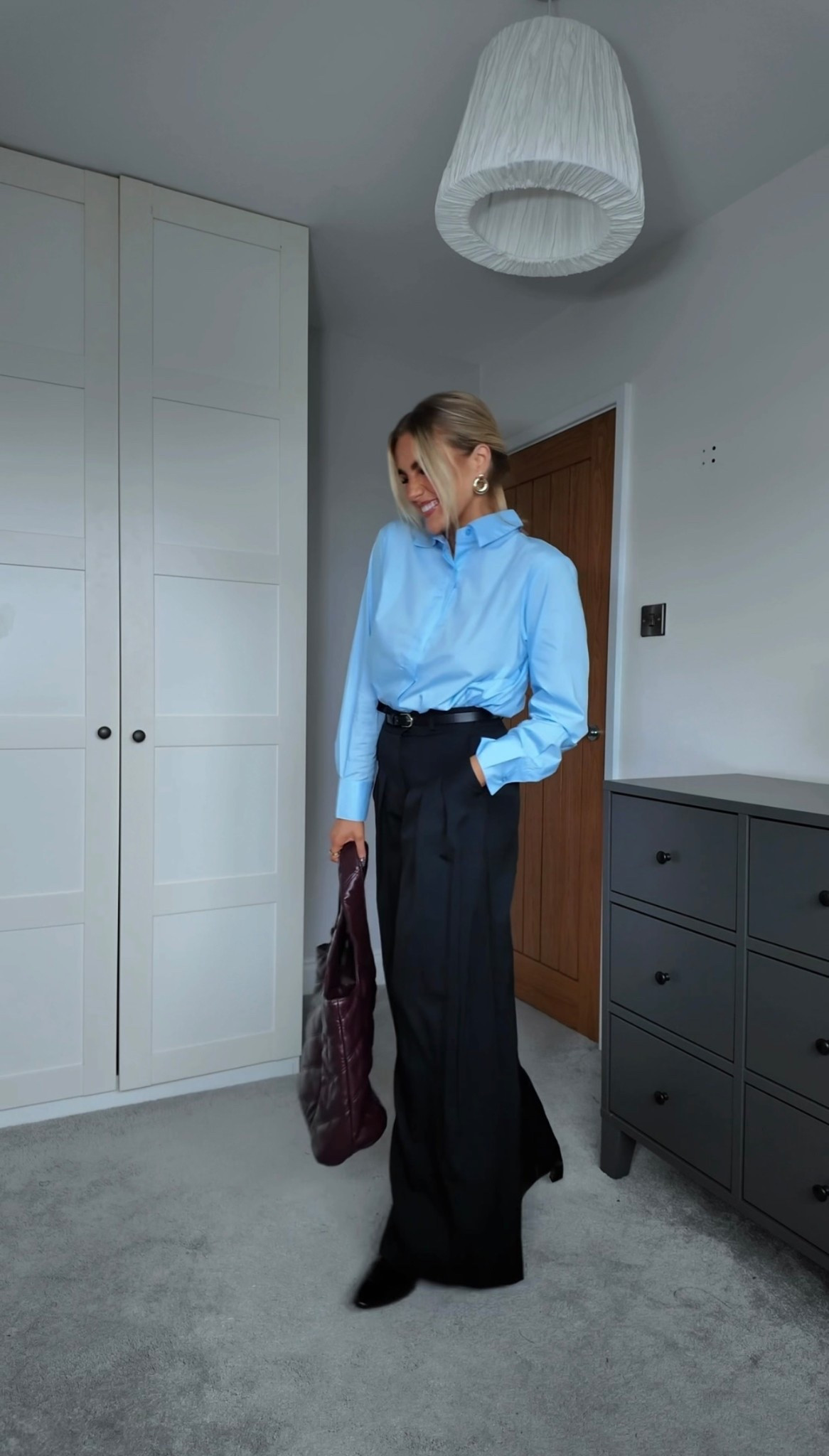 Crisp blue shirt! Can be worn tucked in for shape, or untucked! Can also be worn with a white top underneath and the shirt undone! Classic! Lovely colour and cheap as chips with my discount code CHLOEWAR 🩵 

#LTKautumn #LTKworkwear #LTKwinter