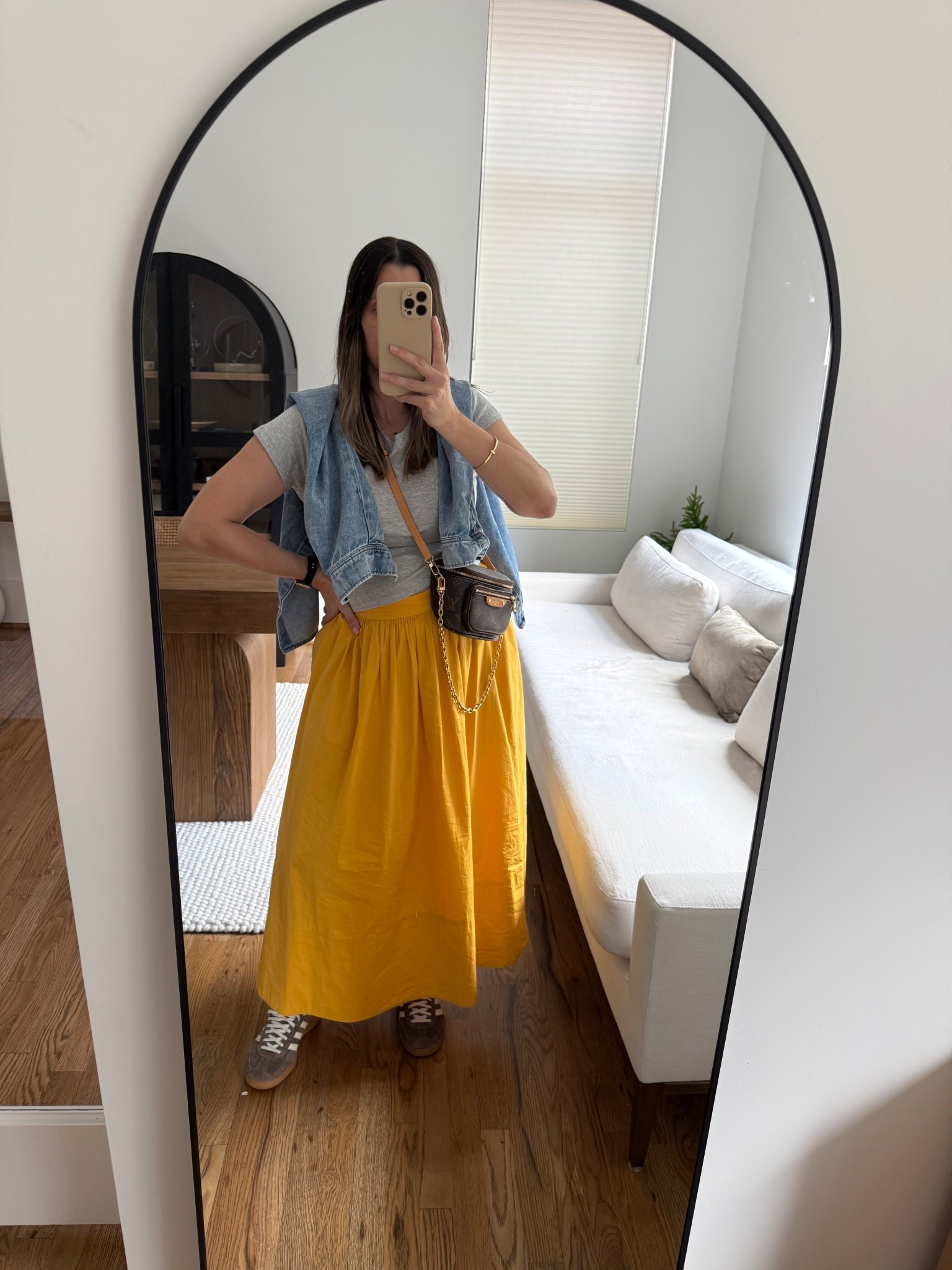 Sunday Oyellow

#LTKFindsUnder100 #LTKFamily #LTKHoliday