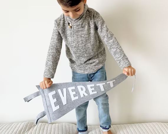 Everett Pennant - Custom Name Felt Pennant Flag - Personalized Wool Felt Flag - Kids Vintage Styl... | Etsy (US)
