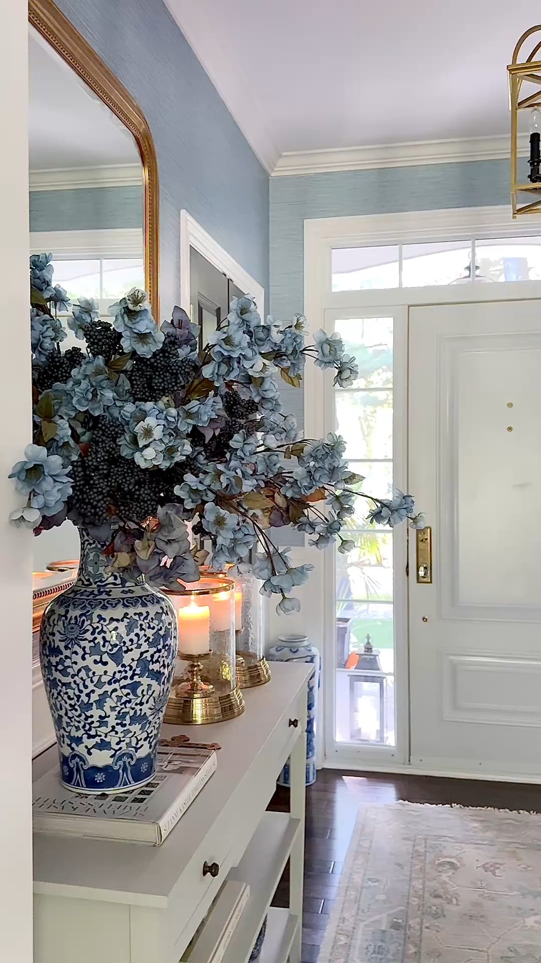 Chic fall blues! An oversized arrangement always makes a bold statement! 

Fall decor, fall home, fall florals, fall stems, faux stems, chic home, chic fall decor, chic home, home finds, home decor

#LTKSeasonal #LTKHome
