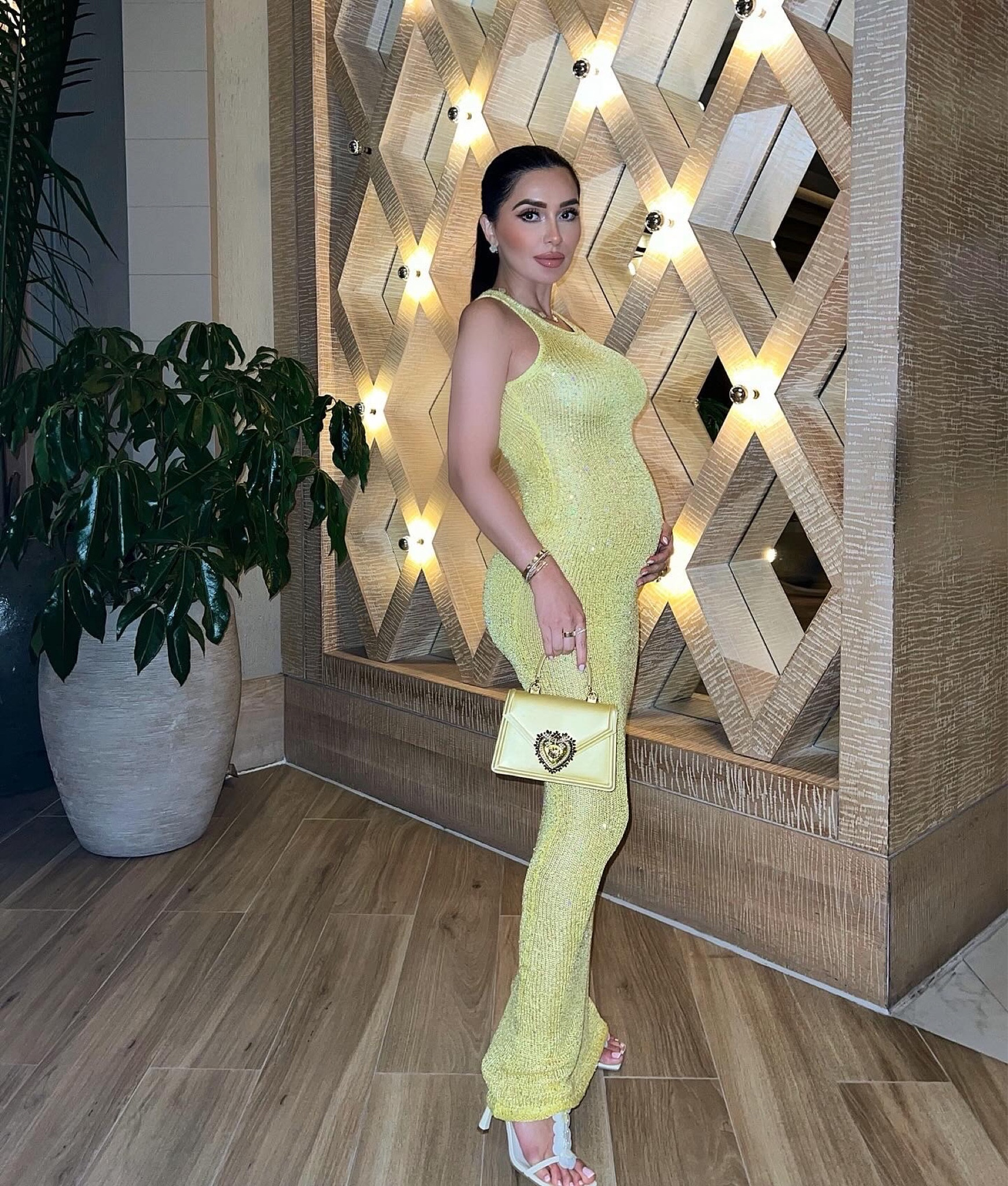 styling the baby bump for date night… wearing size xs for reference 

#LTKstyletip #LTKtravel #LTKbump