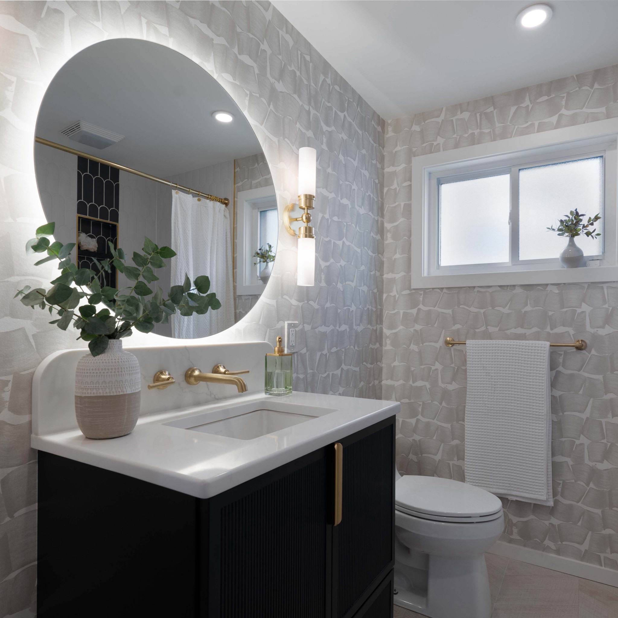 Contemporary and chic bath with neutral tones and texture. ✨

#LTKStyleTip #LTKHome