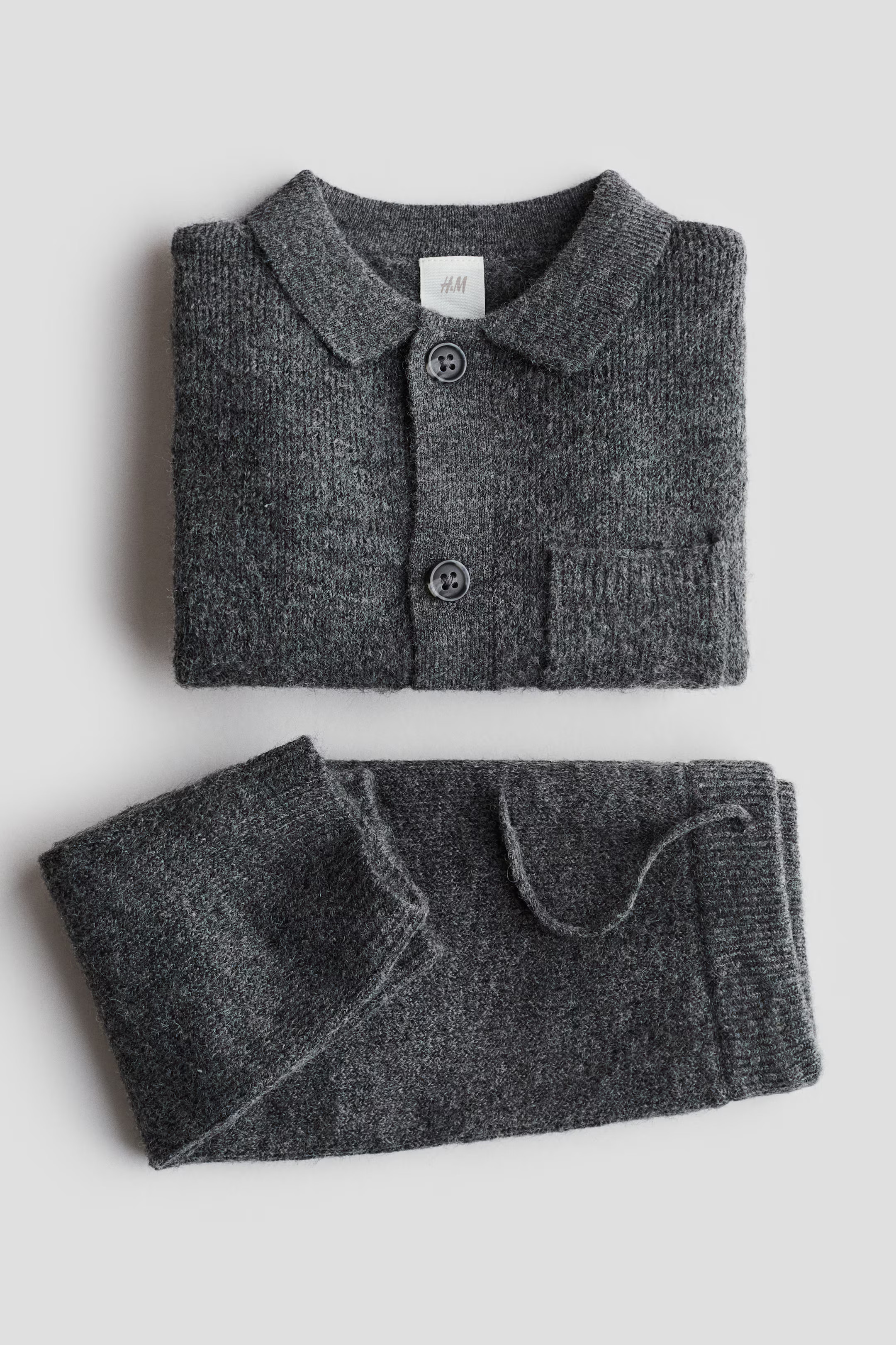 2-piece cardigan and trousers set | H&M (UK, MY, IN, SG, PH, TW, HK)