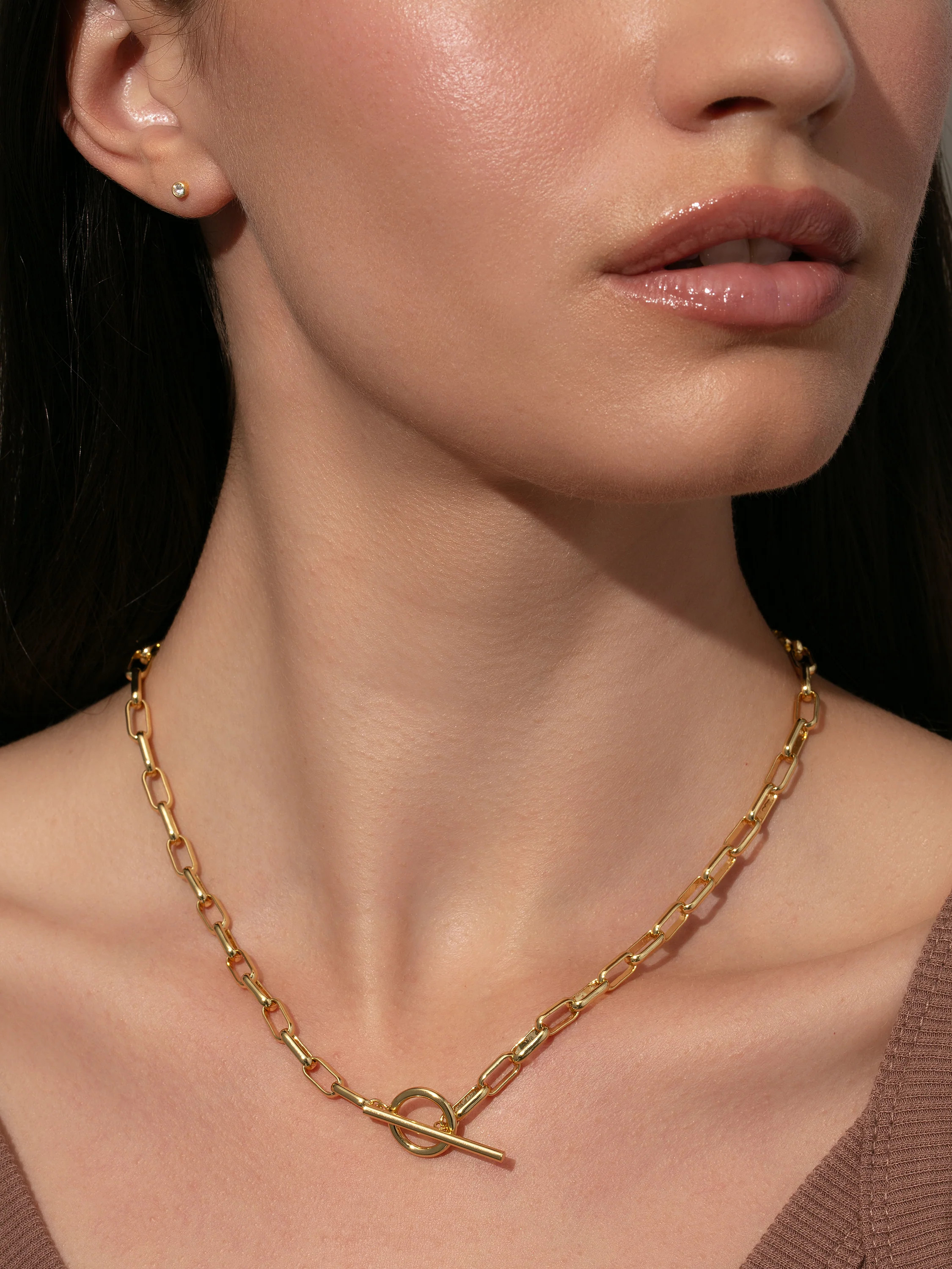 Staple Toggle and Paperclip Chain Necklace in Gold | Uncommon James | Uncommon James