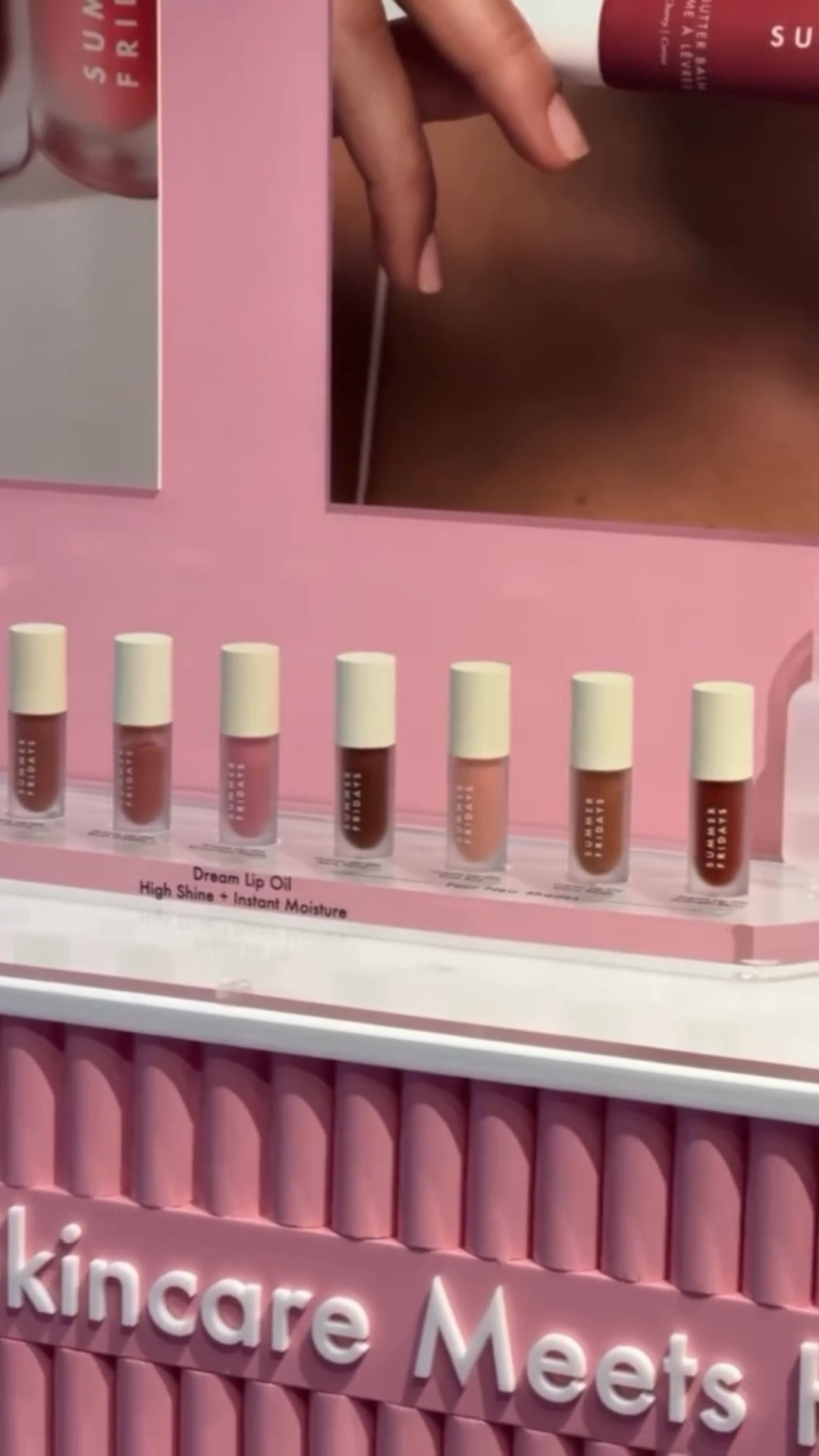 Hi, New York! 🍎
Join us for the Summer Fridays x @sephora Times Square Pop-Up Atrium Takeover!

Now through April 2
📍1535 Broadway, New York, NY 10036
Can’t wait to see you there!

#LTKSaleAlert #LTKBeauty #LTKWatchNow