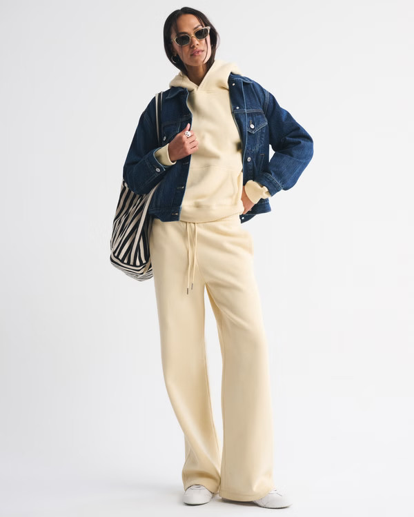 High Rise Sunday Wide Leg Sweatpant | Abercrombie & Fitch (US)