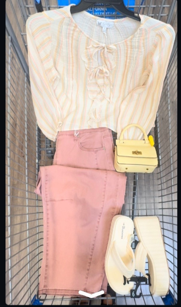 Plus size outfit 

#LTKootd #LTKmomlife #LTKPlusSize