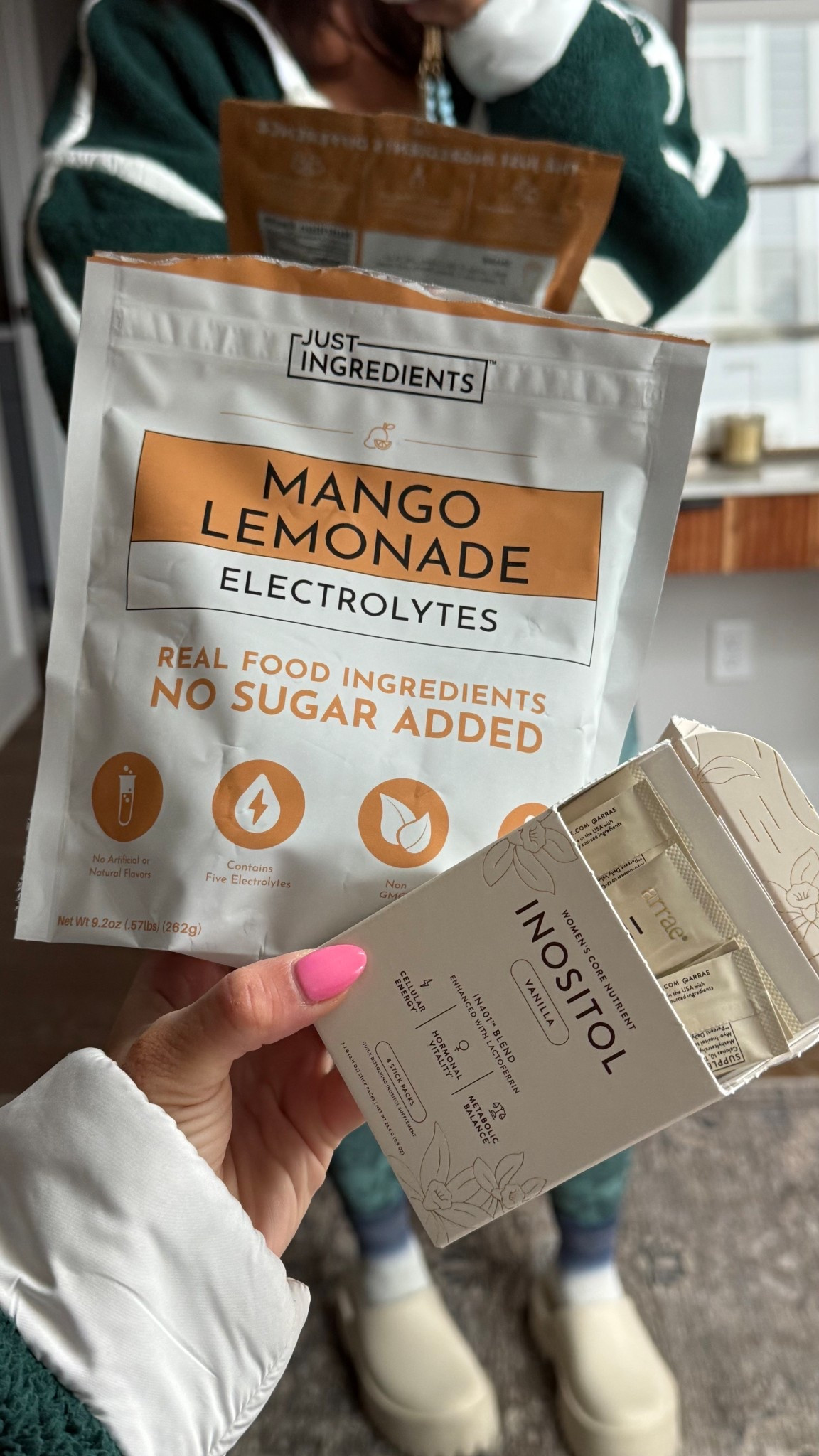 My absolute favorite electrolytes ever! I’ve been loving the mango lemonade 🥭🍋
Also these @Arrae inosital packets are apart of my daily morning routine!!



#LTKdayinmylife #LTKActive #LTKmorningroutine
