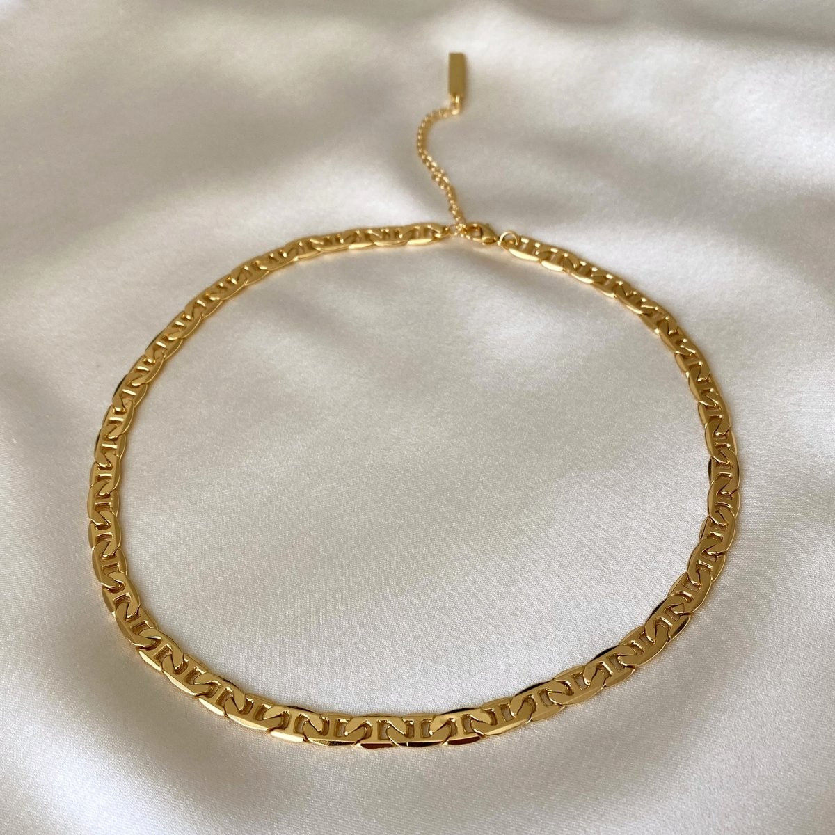Pretzel Chain Link Necklace | Anisa Sojka