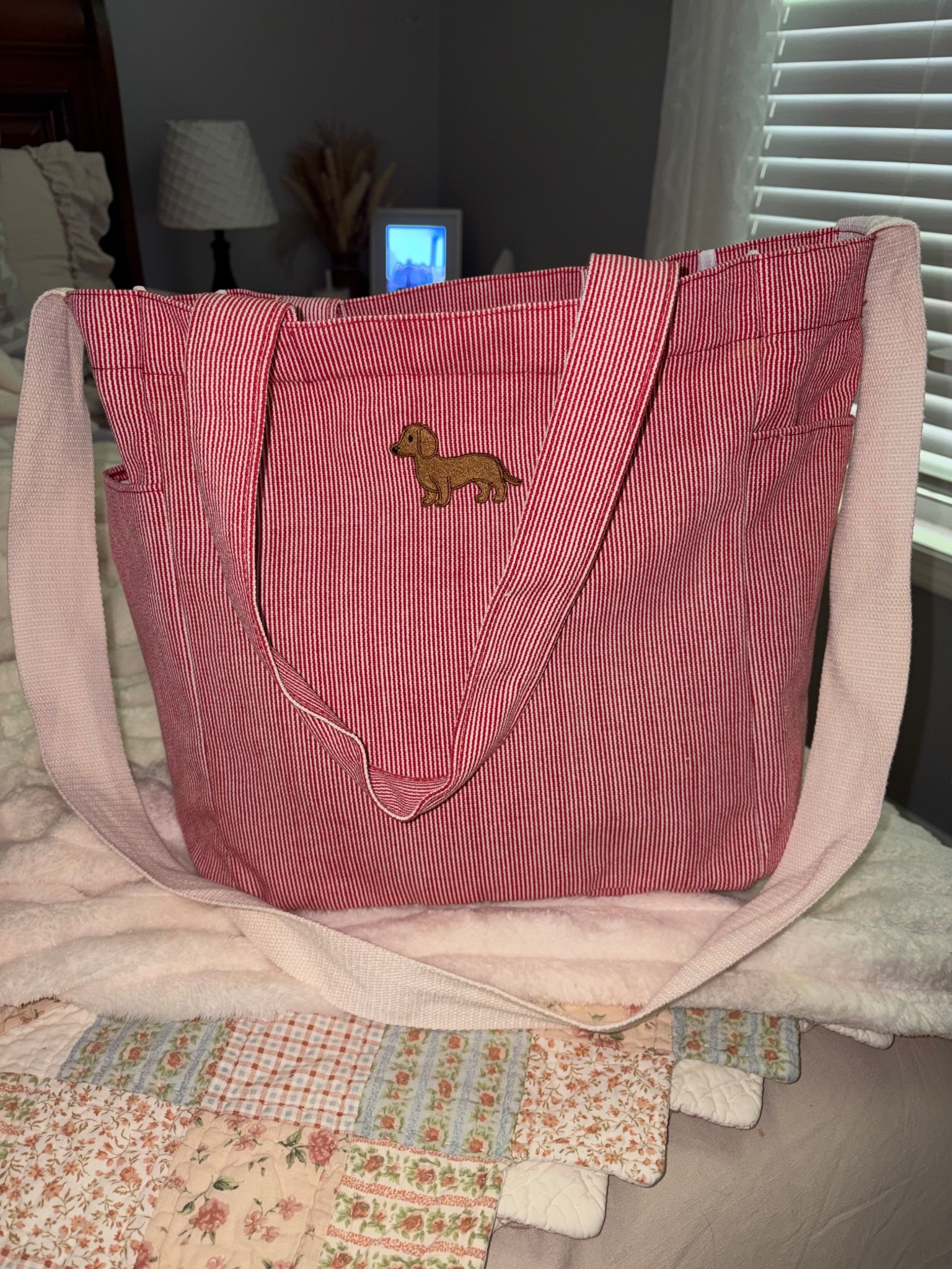 The Cutest Dachshund Tote Bag!!✨🤍 #totebag #tote #dachshund #weeniedog #walmart