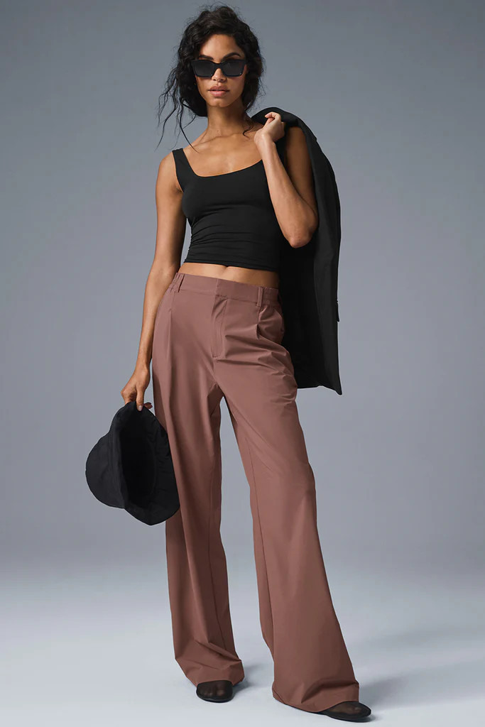 High-Waist Pursuit Trouser (Long) - Chestnut | Alo Yoga (US)