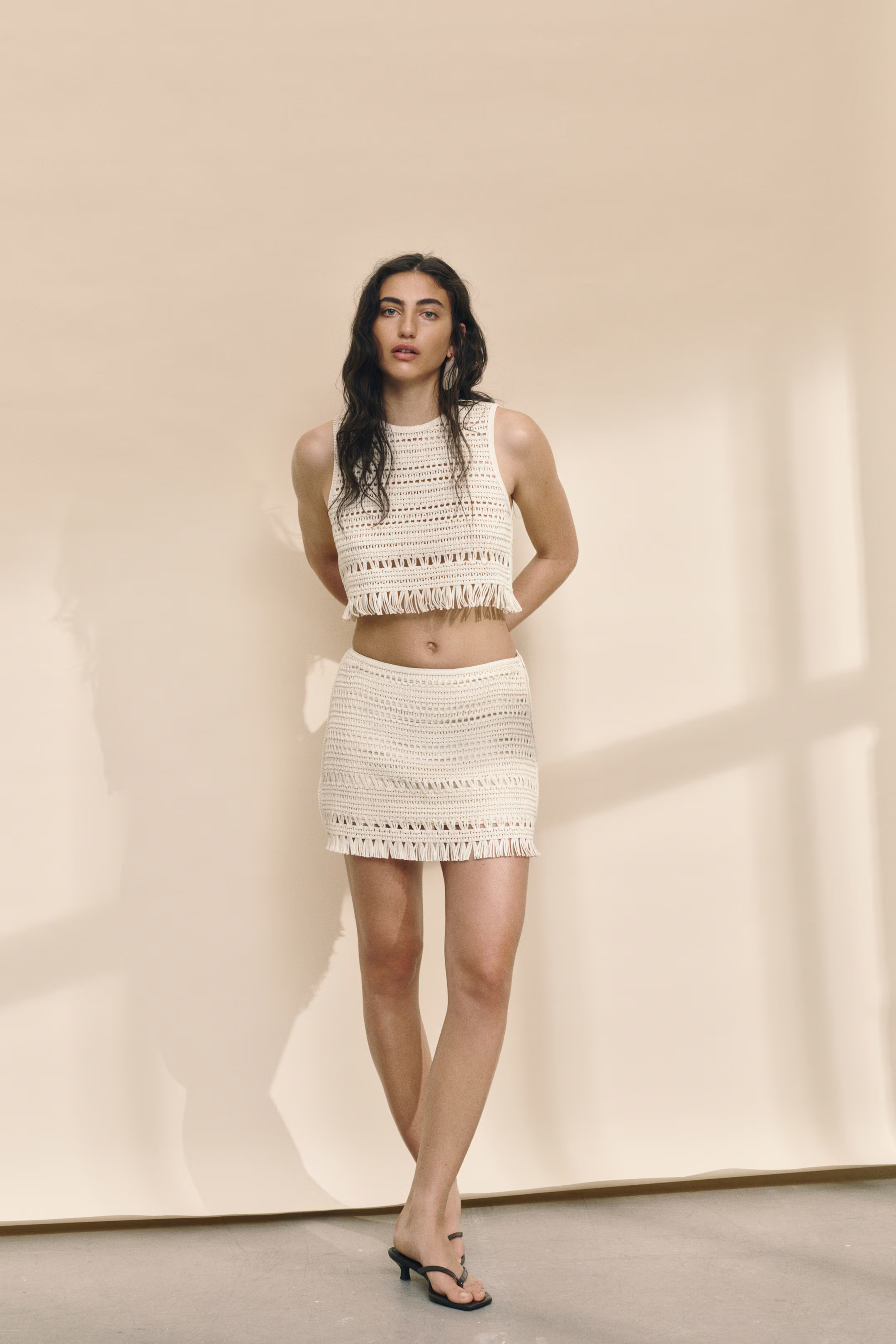 Crochet-look mini skirt - Cream - Ladies | H&M GB | H&M (UK, MY, IN, SG, PH, TW, HK)