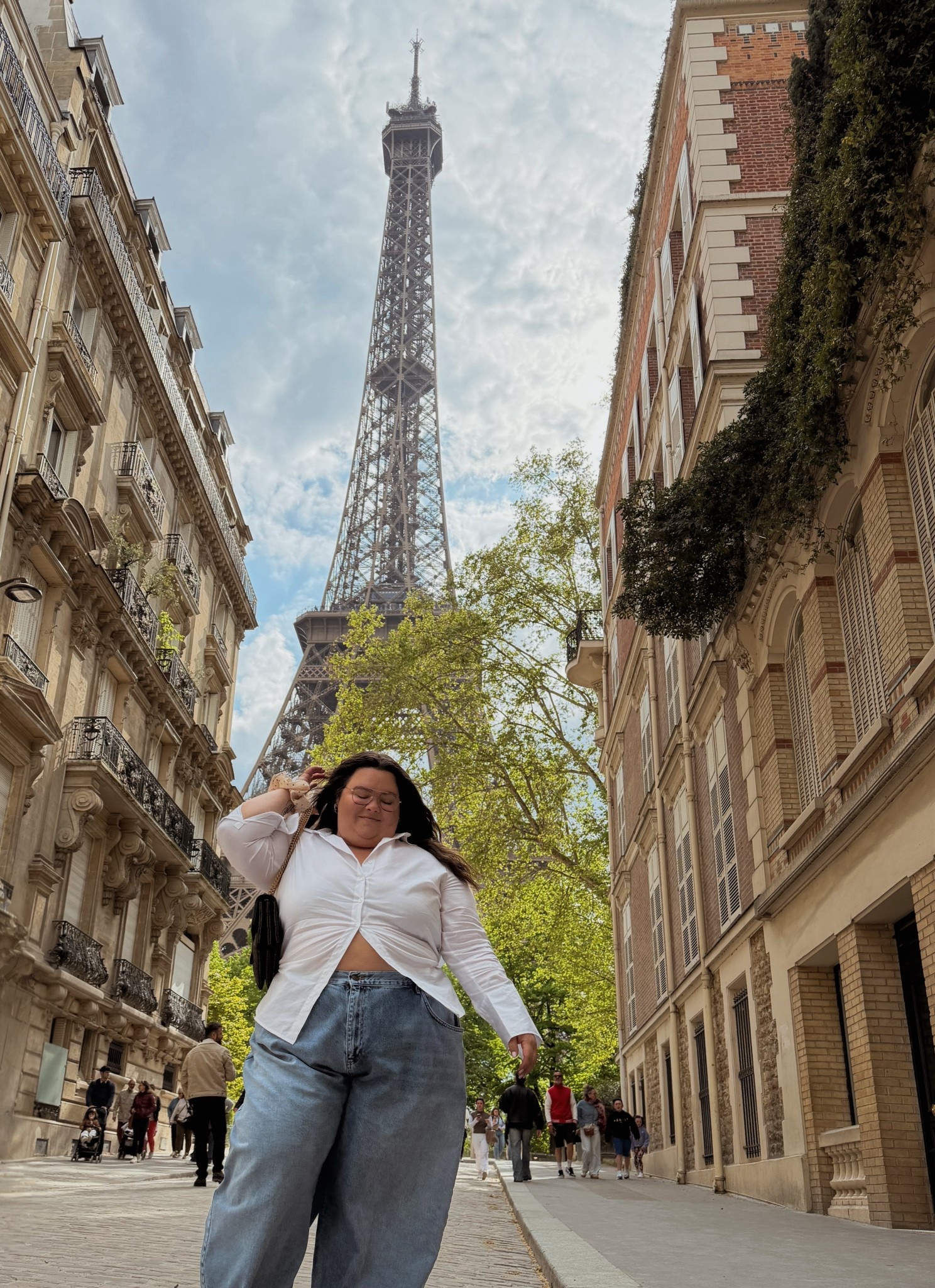 Plus size outfit I wore in Paris 
- white button down top (tied in the back) @Avenue size 22 
- barrel leg baggy jeans: @ASOS 
size 24
- glasses Warby Parker 

#LTKPetite #LTKMidsize #LTKPlusSize