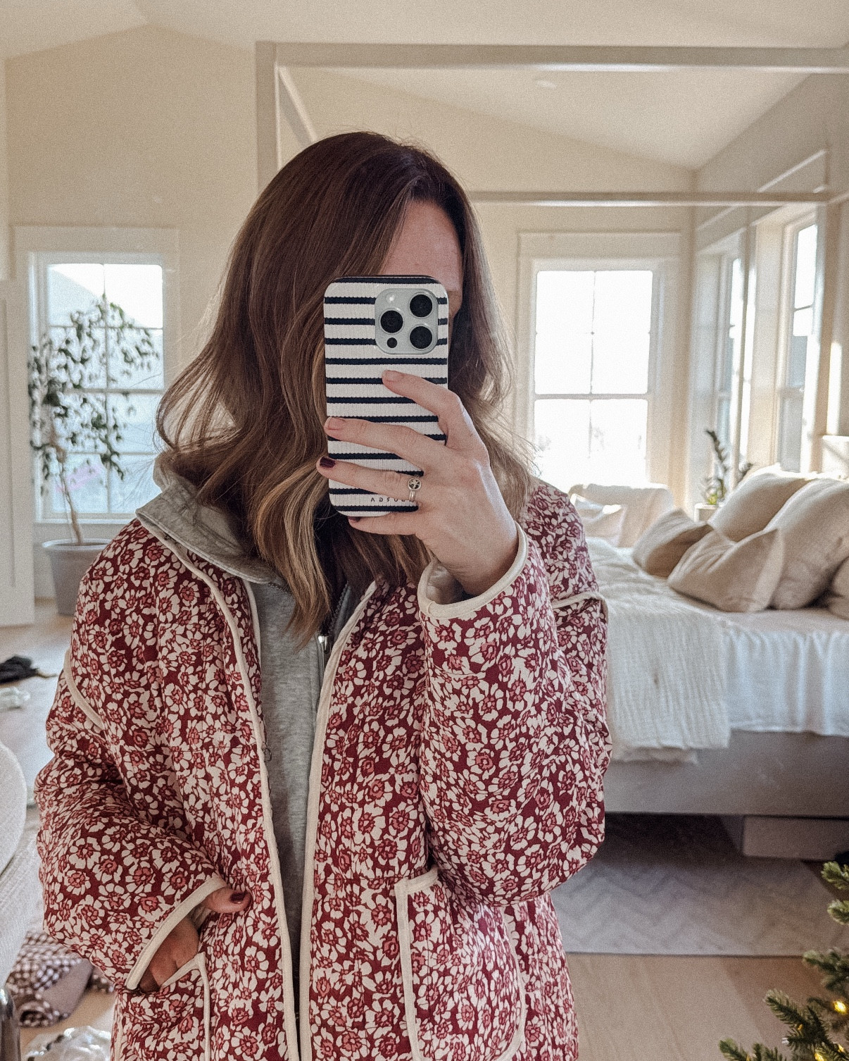 The prettiest quilted jacket. Lined and warm. Wearing size small. 

#LTKGiftGuide #LTKFindsUnder50 #LTKHoliday