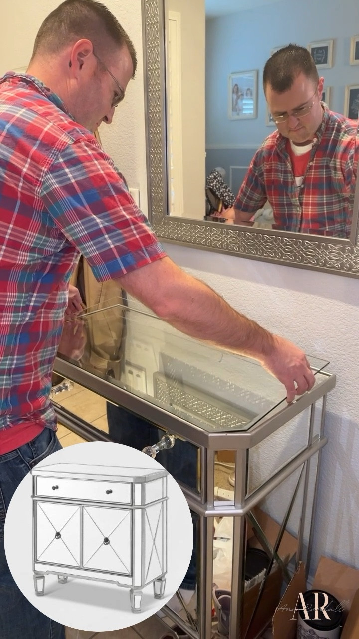 Entryway furniture ideas 💡 
My Door Cabinet 🤩

#LTKFind #LTKhome #LTKbrasil