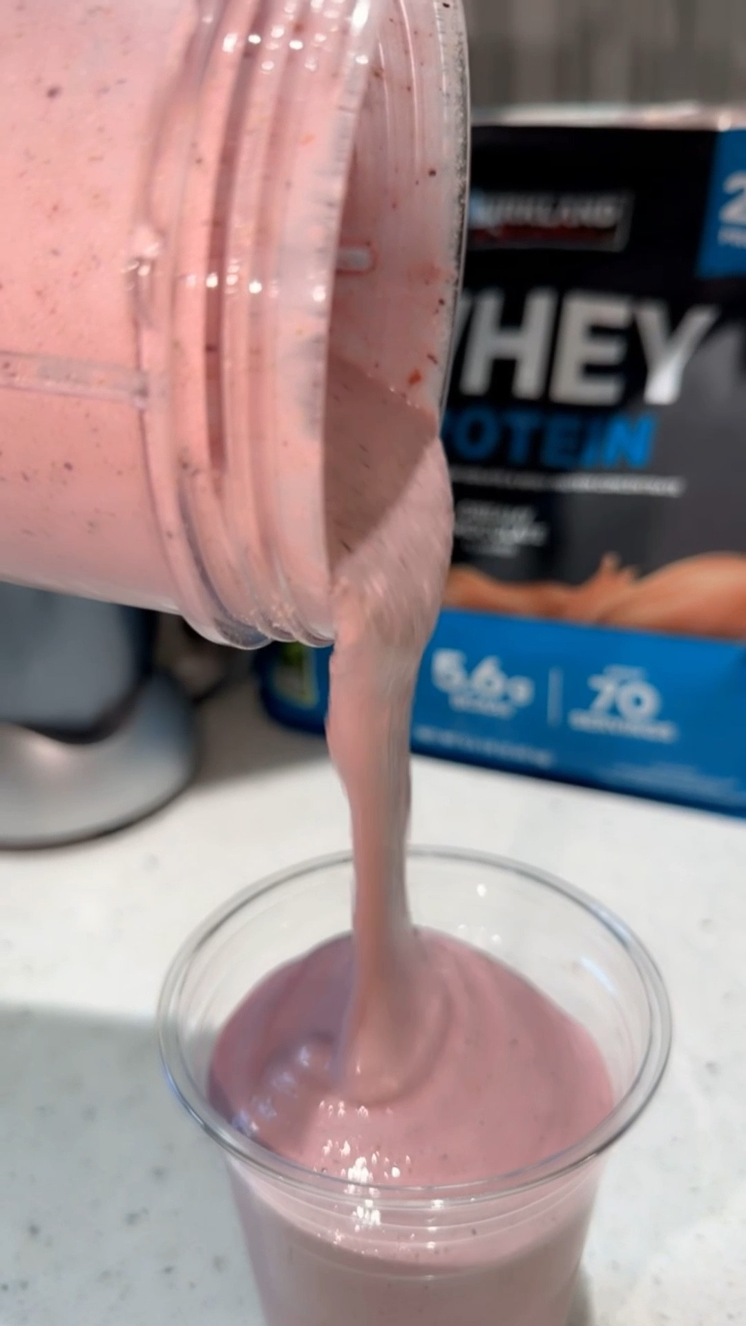 Morning smoothie 

#LTKmomlife #LTKfitnessgoals #LTKdayinmylife