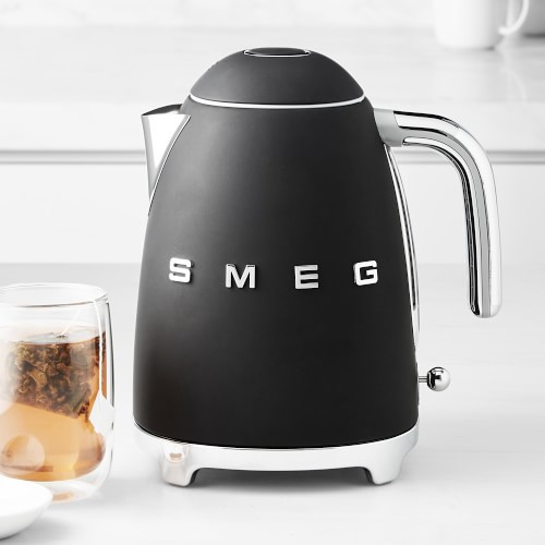 SMEG Electric Kettle 3D Logo, Matte Black | Williams-Sonoma