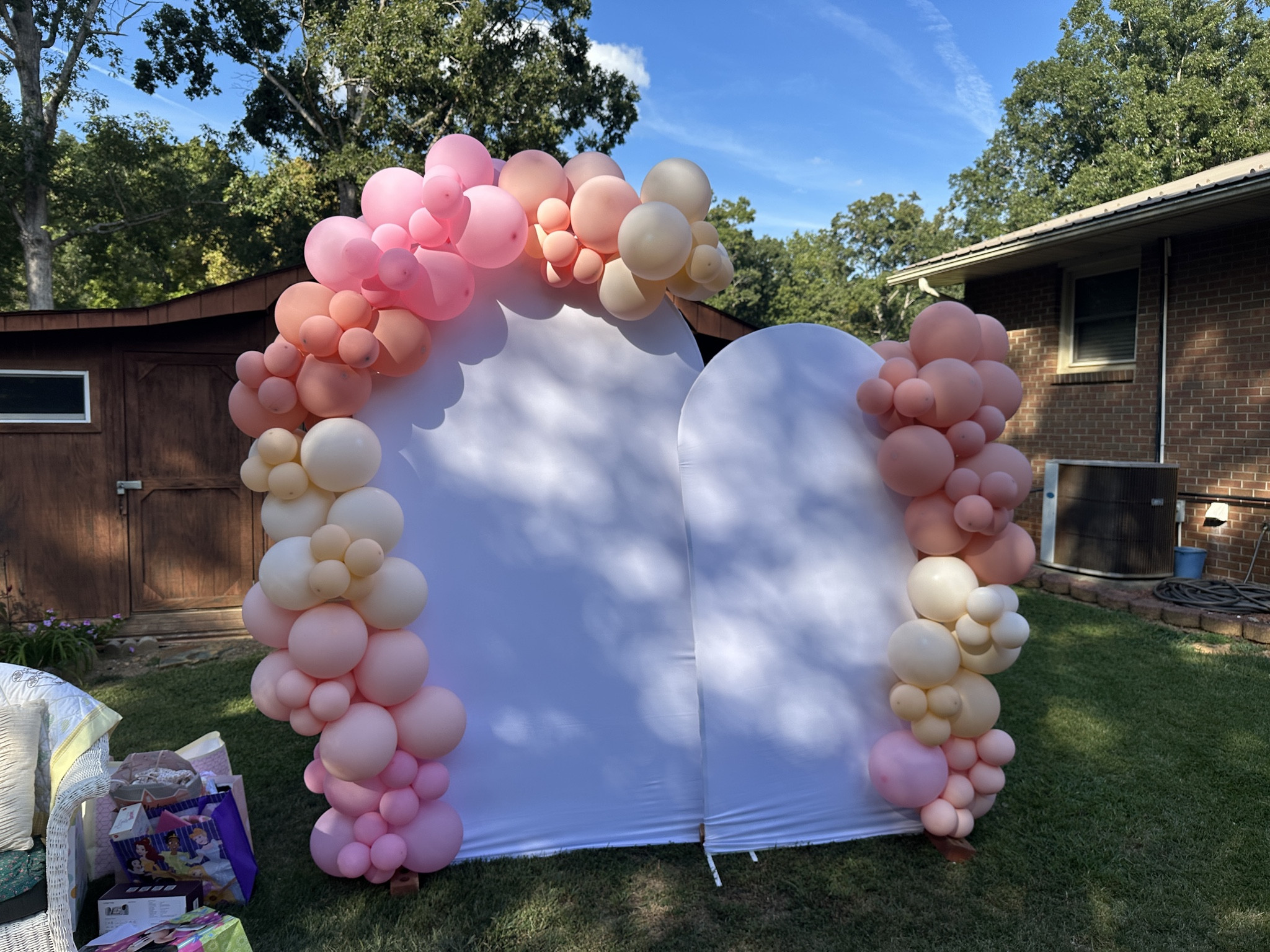 My baby shower balloon arch setup!! The lighting just would not cooperate with me today 😅😅 

#babyshower #balloonarch #babyshowerballoonarch

#LTKBaby #LTKParties #LTKFindsUnder100
