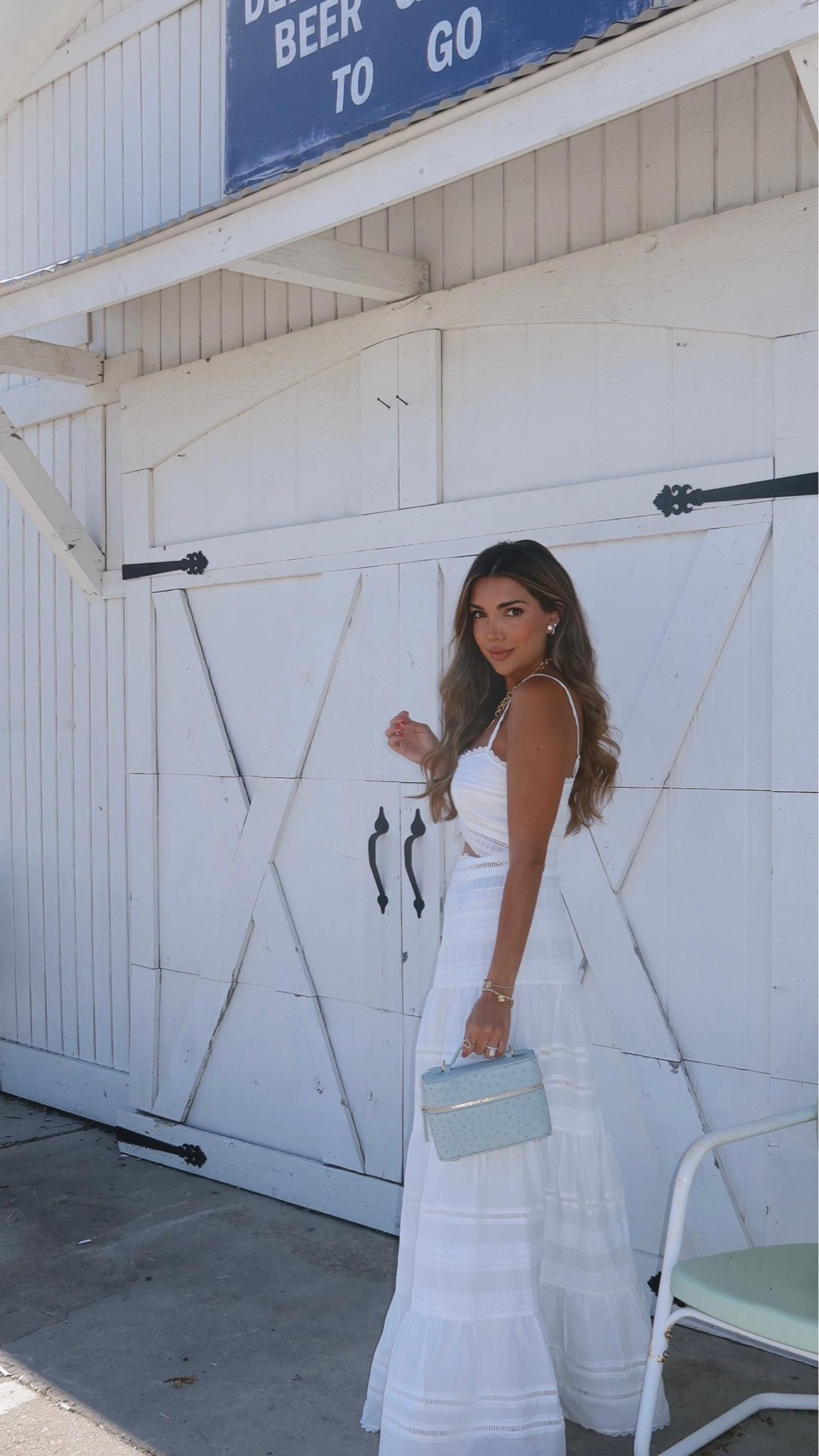 one of my all time favorite summer sets has been restocked in all sizes!! this would be super cute for MDW or anything this summer! also a good option for brides!


skirt: small
top: medium

#LTKootd #LTKdayinmylife