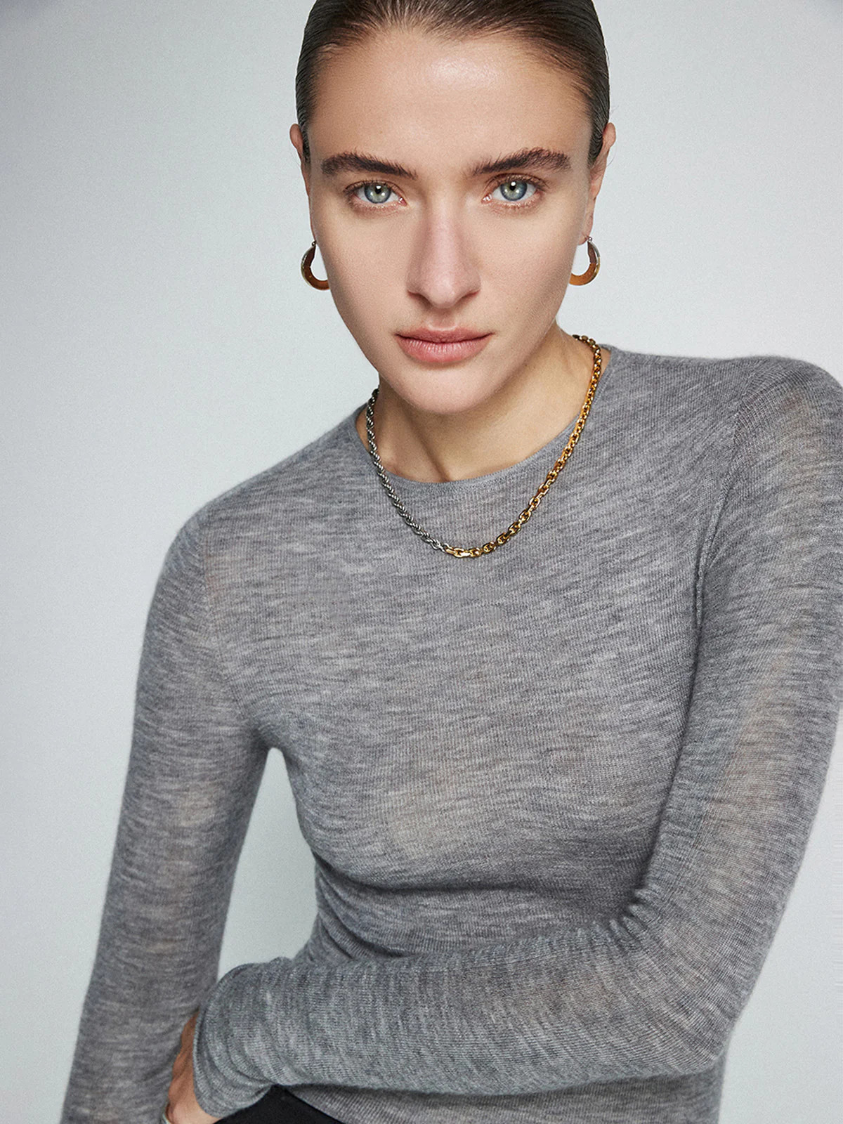 Wool-Blend Minimalist Skinny Knit Top | Commense