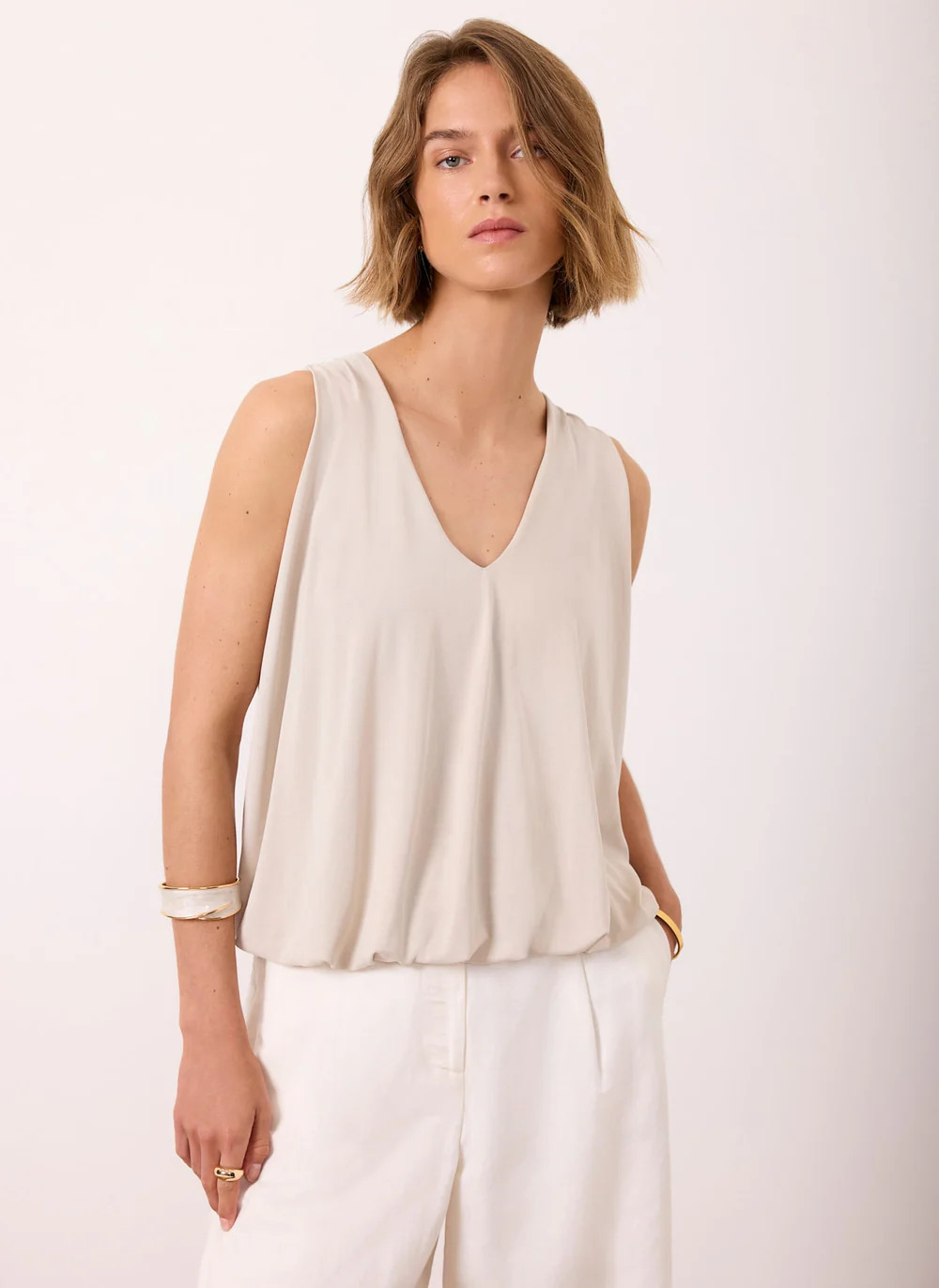 Neutral V Neck Bubble Hem Top | Mint Velvet