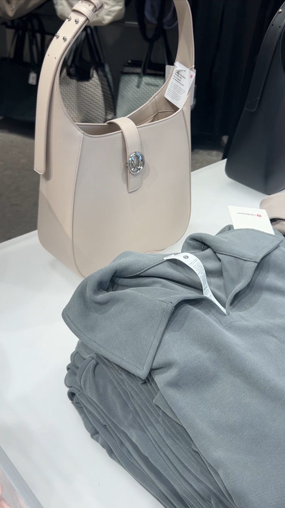 Shoulder bag 

#LTKSeasonal #LTKActive #LTKStyleTip