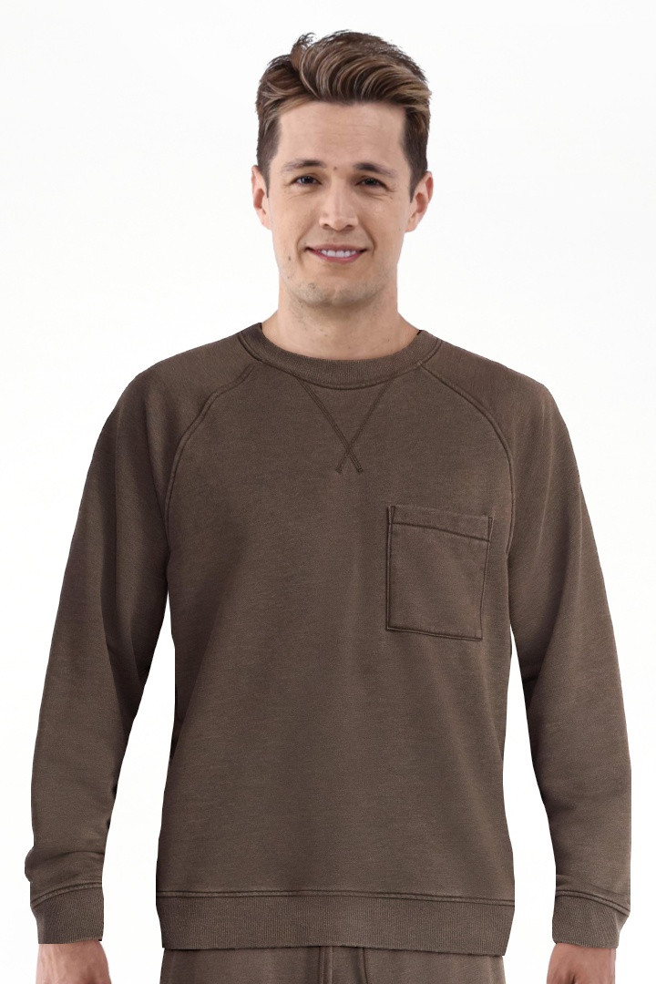 No Boundaries Crewneck Sweatshirt with Long Sleeves, Men's & Big Men's | Walmart (US)