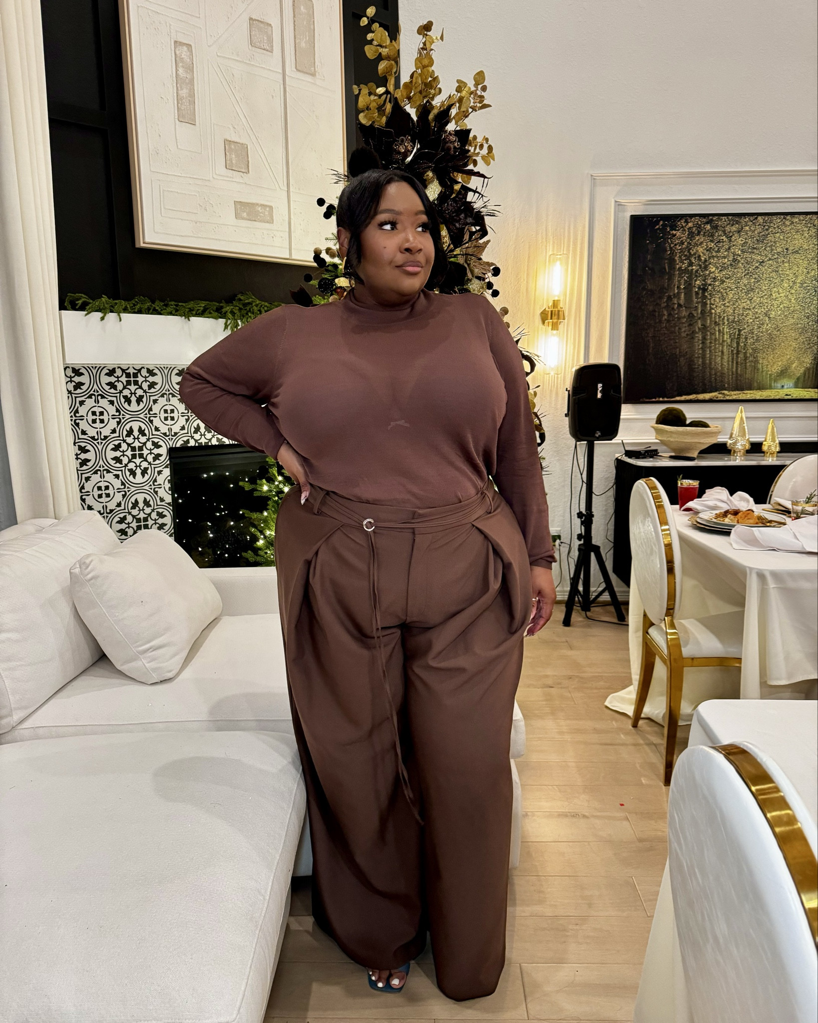 Plus size fall outfit ideas!

Wide leg pants. Faux leather dresses. Plus size dresses. Plus size fall fashion. Tulle skirt. Gym set. Plus size blazer. Body suit. Cardigans. Leopard skirt. 

#LTKPlusSize #LTKSeasonal