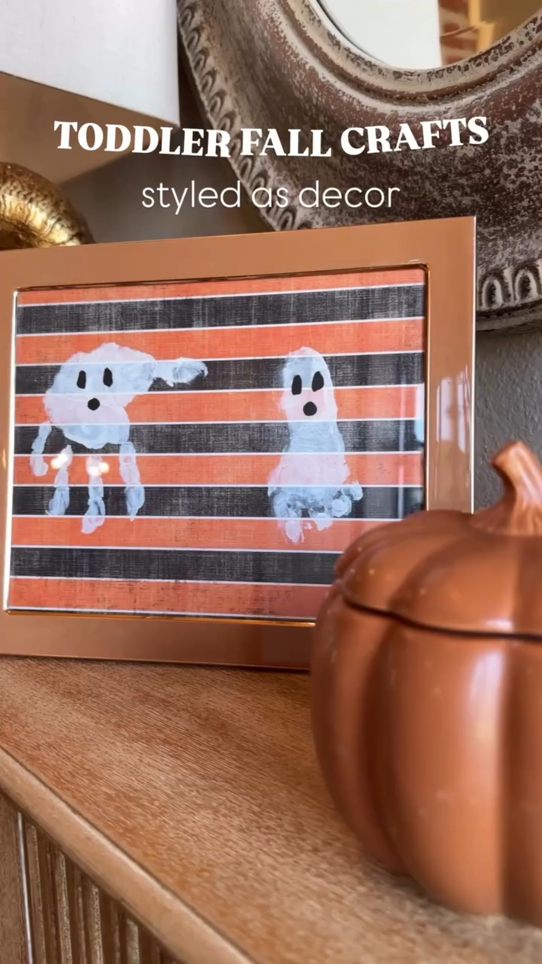 Toddler Halloween crafts that we do every year. My toddler loves making handprint crafts and I love styling them as seasonal home decor 👻🎃 

 #fallcrafts #craftymom #pinterestmom #halloweencrafts #toddlercrafts #toddleractivities #fallcraftsforkids #toddlermom #handprintart