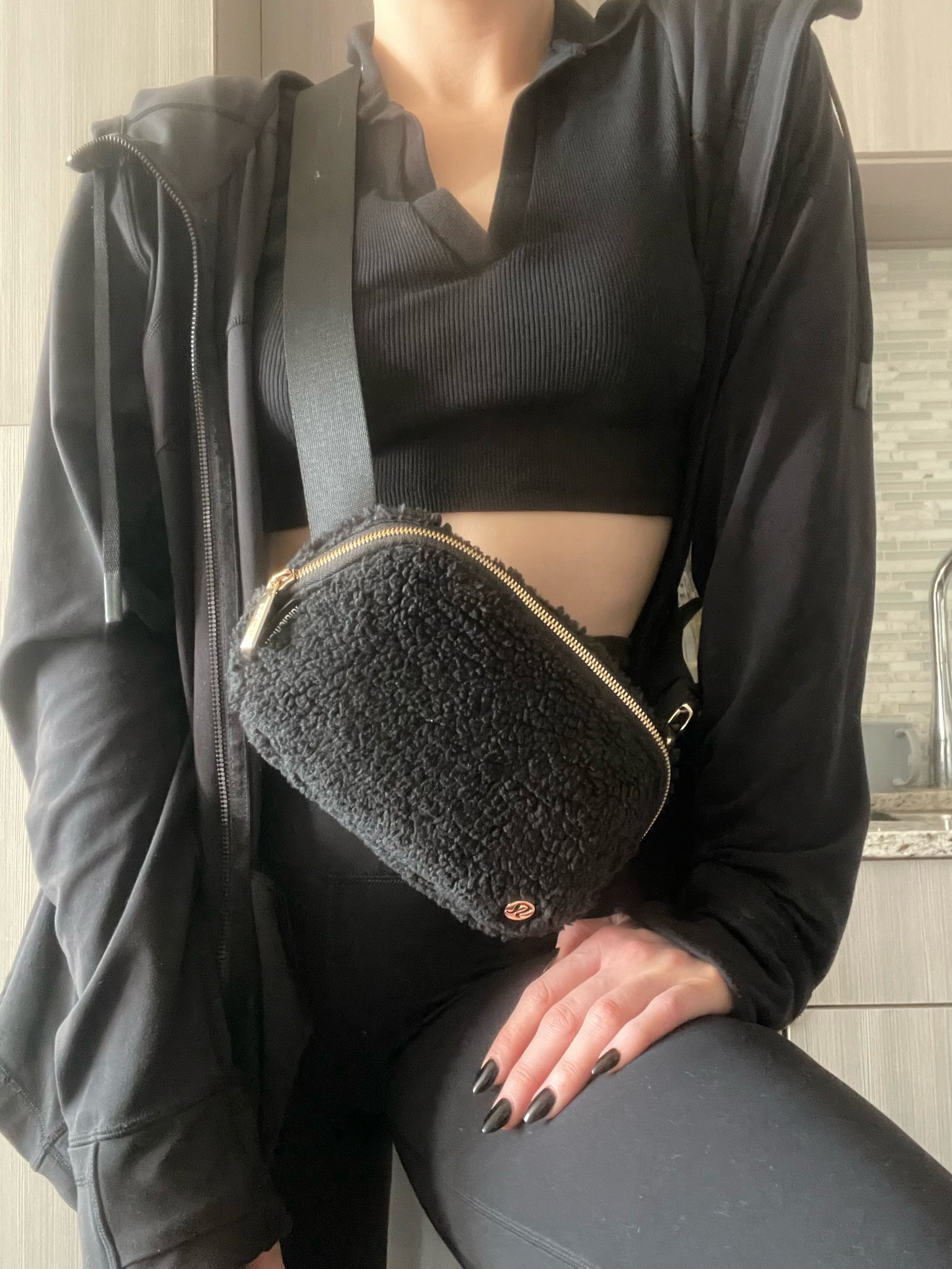 I call this the uniform. Whenever I’m in a hurry I just wear this. Everything is a year old minus the bag. I’m here for quality staple pieces lately. 