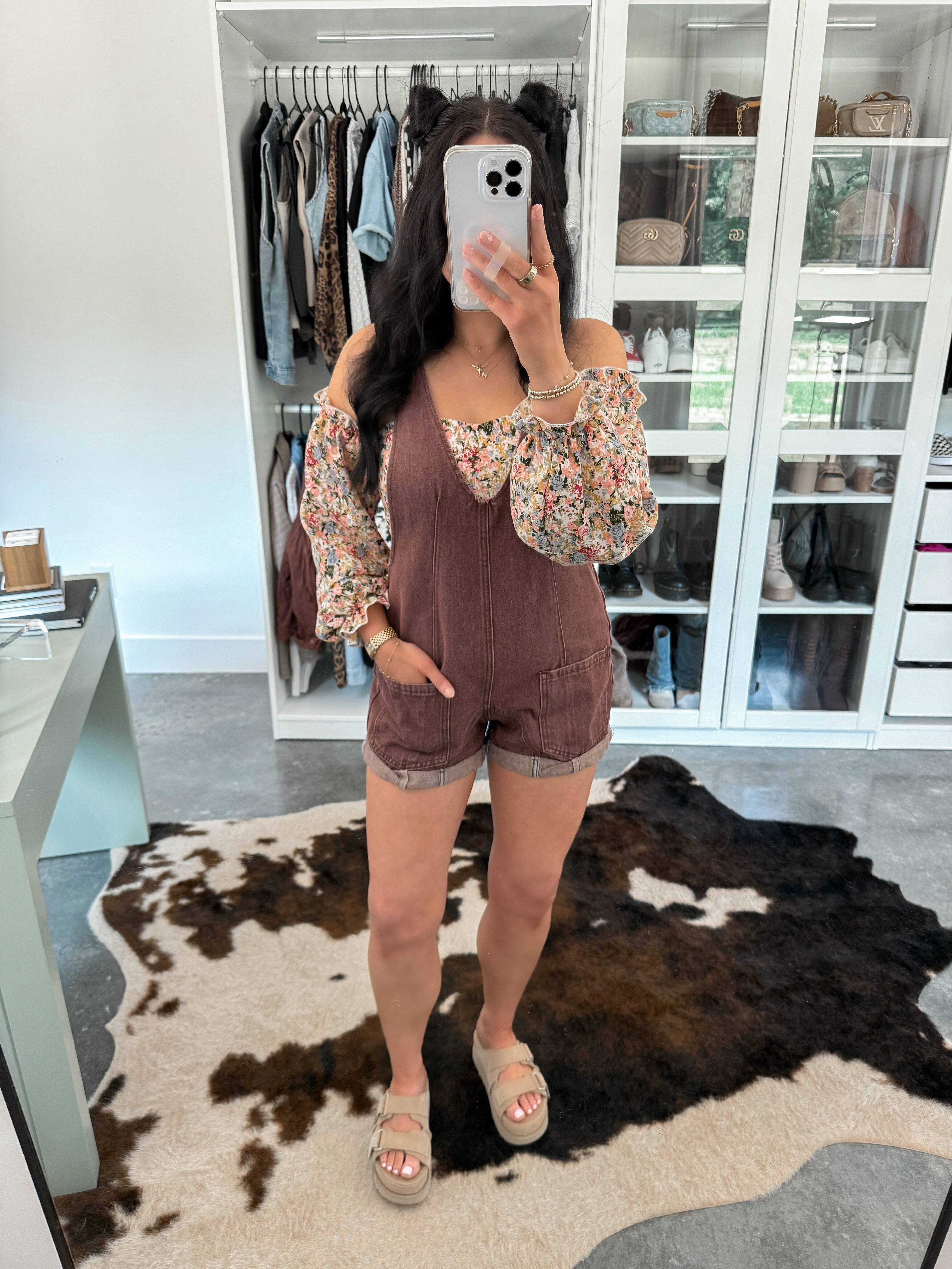 Top - small (multicolor option)
Denim Romper - xs

The cutest late summer / early fall outfit idea! I love this floral off the shoulder top paired with this brown / burgundy denim romper! I finished the look with these platform UGG sandals, but you could always do a cowgirl boot as well to take you into fall!

 

 

#LTKFindsUnder50 #LTKFindsUnder100 #LTKShoeCrush