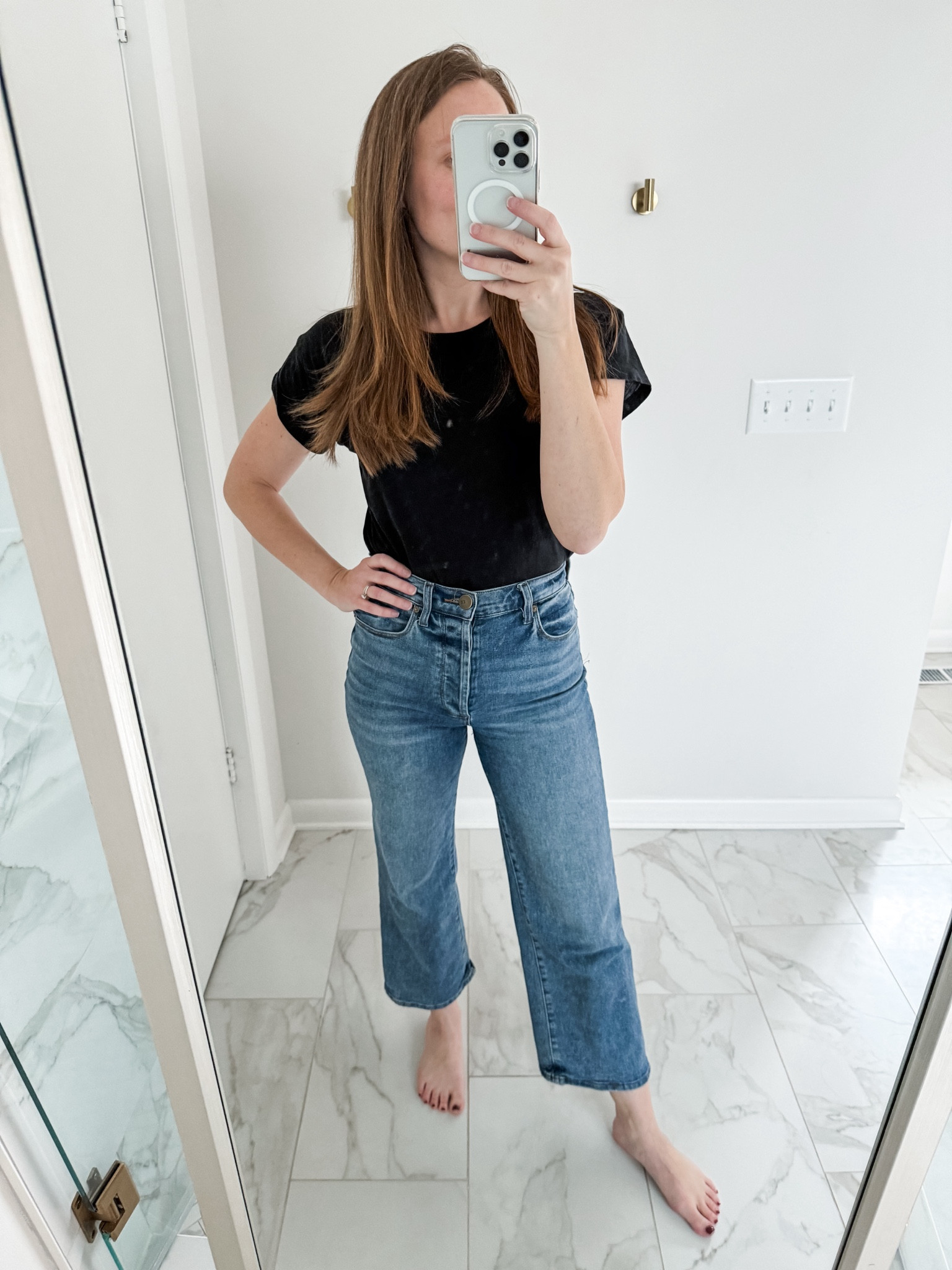 Spring Most Worn Denim, wide leg denim for spring / Jean details:

** Evereve Wideleg Crop Trouser:
Runs large, size down (wearing a 24)
High Rise
Relaxed fit
Wide leg
Cotton + 1% Spandex
Inseam: 26.5” (crop fit on me)
Medium Wash
Spring | Summer | Fall
Price: $100-$130



#LTKSeasonal #LTKSpringSale
