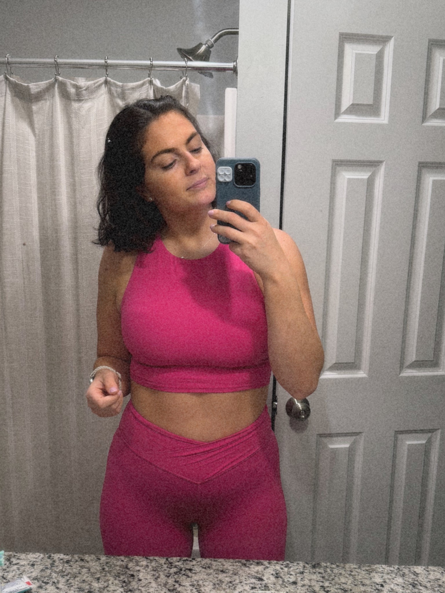I’m obsessed with these workout sets from Amazon lately. I’ll be snatching in all the colors

#LTKFindsUnder50 #LTKSeasonal #LTKActive