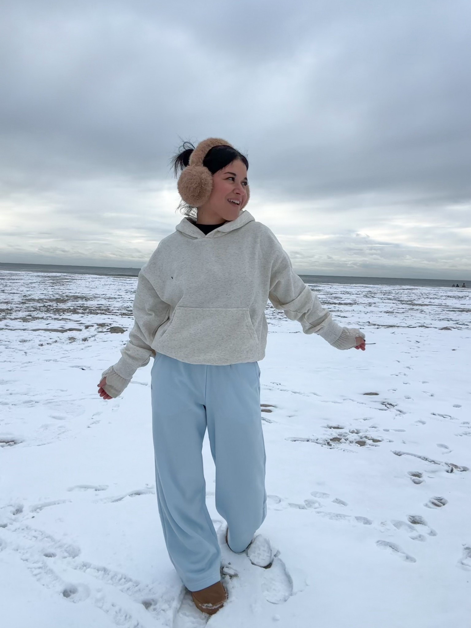 cozy snow day comfies! 

#LTKFindsUnder100 #LTKSeasonal #LTKootd