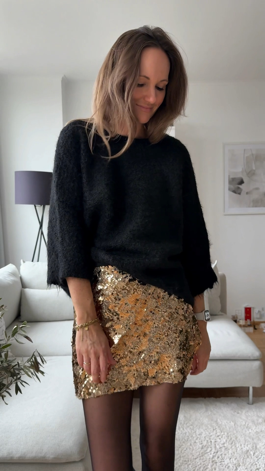 4 Outfits von Zara für die Festtage. Pailletten, Satin und Strick.

#LTKdeutschland #LTKfestive #LTKwinter