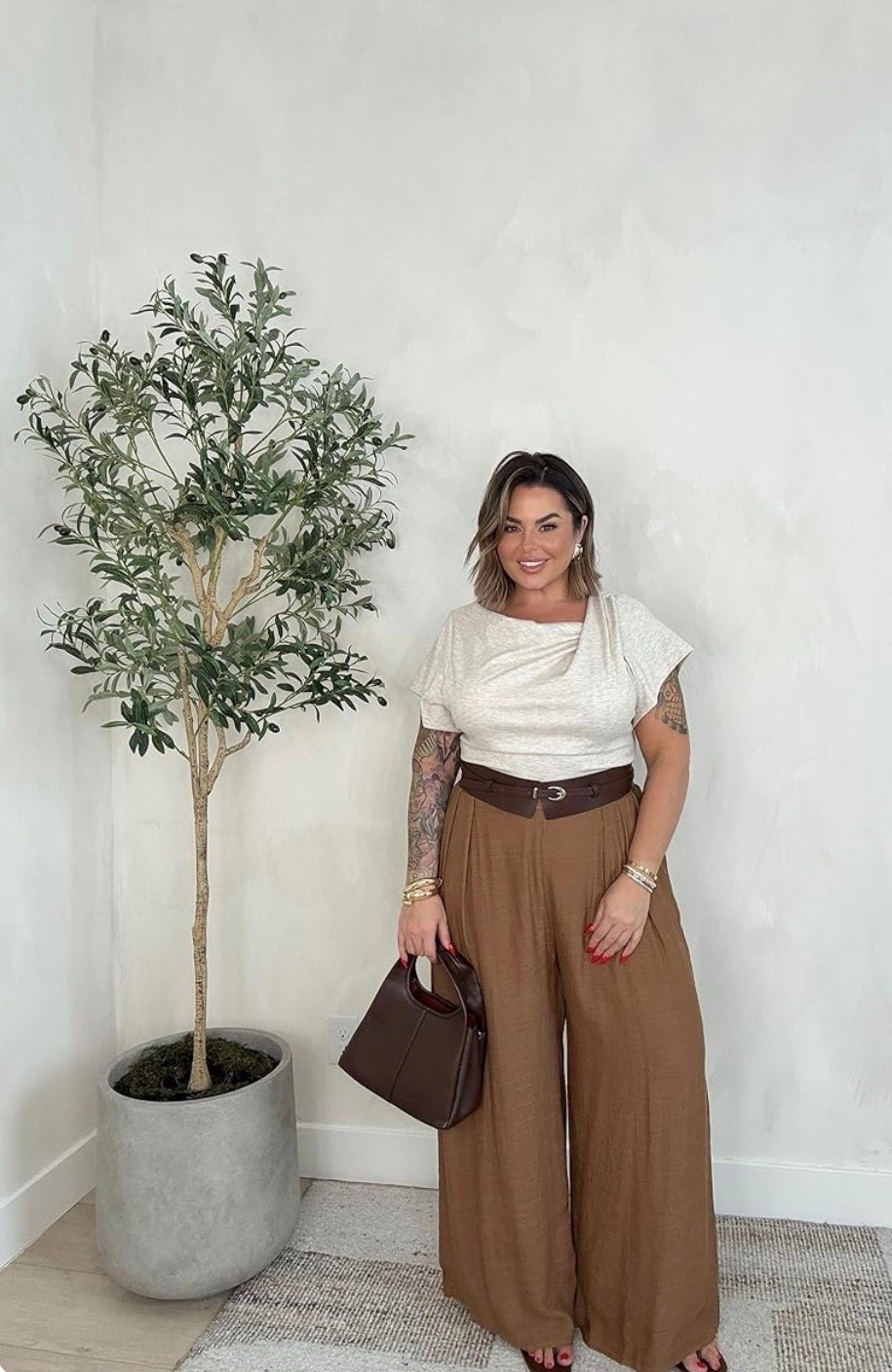 Pants came in a set size XL
Top L



#LTKStyle #LTKFinds #MidsizeStyle #NeutralOutfit #WideLegPants #CasualChic #EverydayStyle #FlatteringFit #SimpleStyle #ModernClassic #AffordableFashion #WorkOutfit #LTKUnder50

Follow my LTK @shaynaslife on the @shop.LTK app to view this post and get my exclusive app-only content!

#liketkit 
@shop.ltk
https://liketk.it/5SLyc

#LTKSeasonal