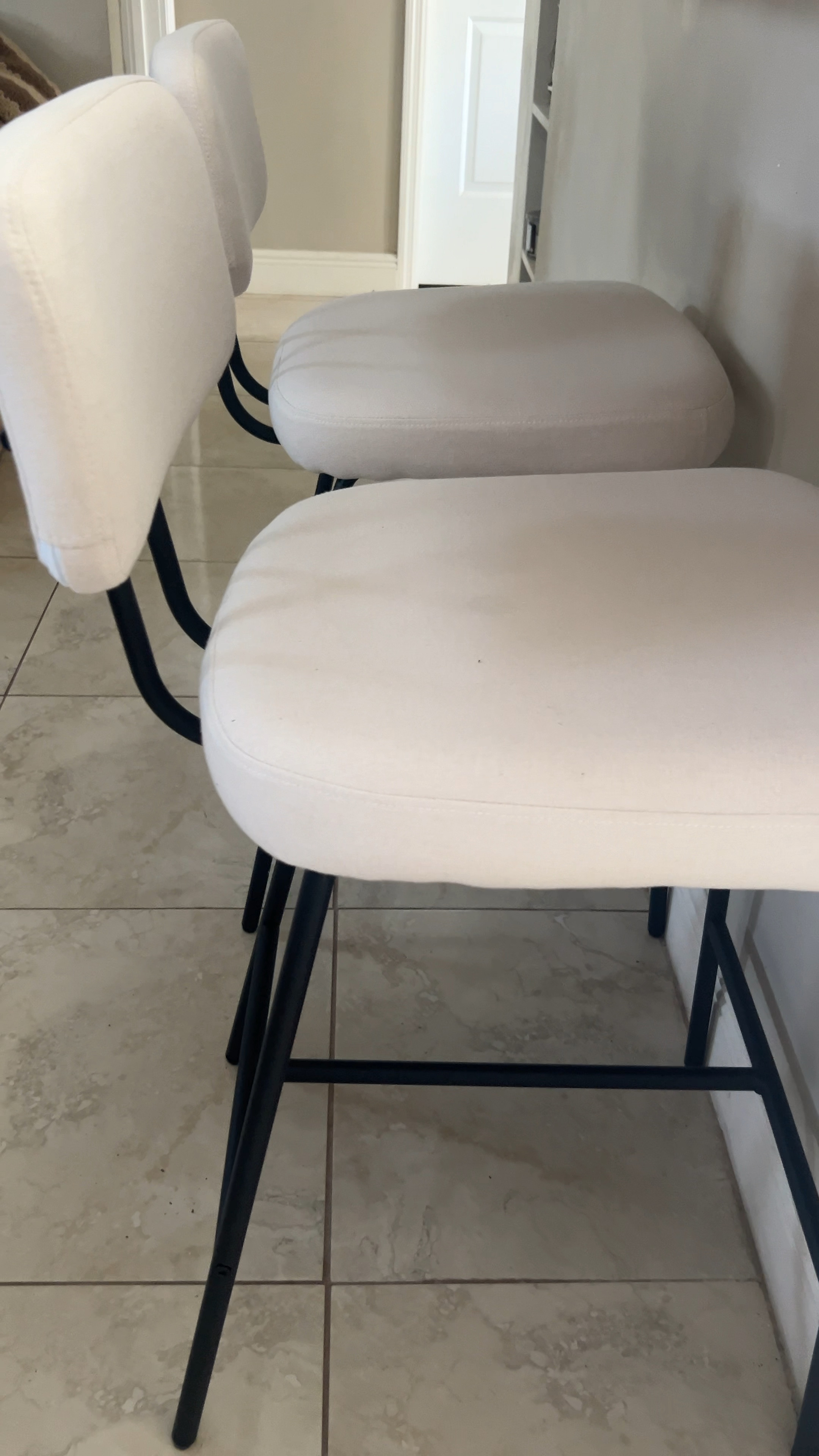 Loving my new Bar stools🥰 #amazonfinds #amazon #barstools

#LTKFamily #LTKFindsUnder100 #LTKHome