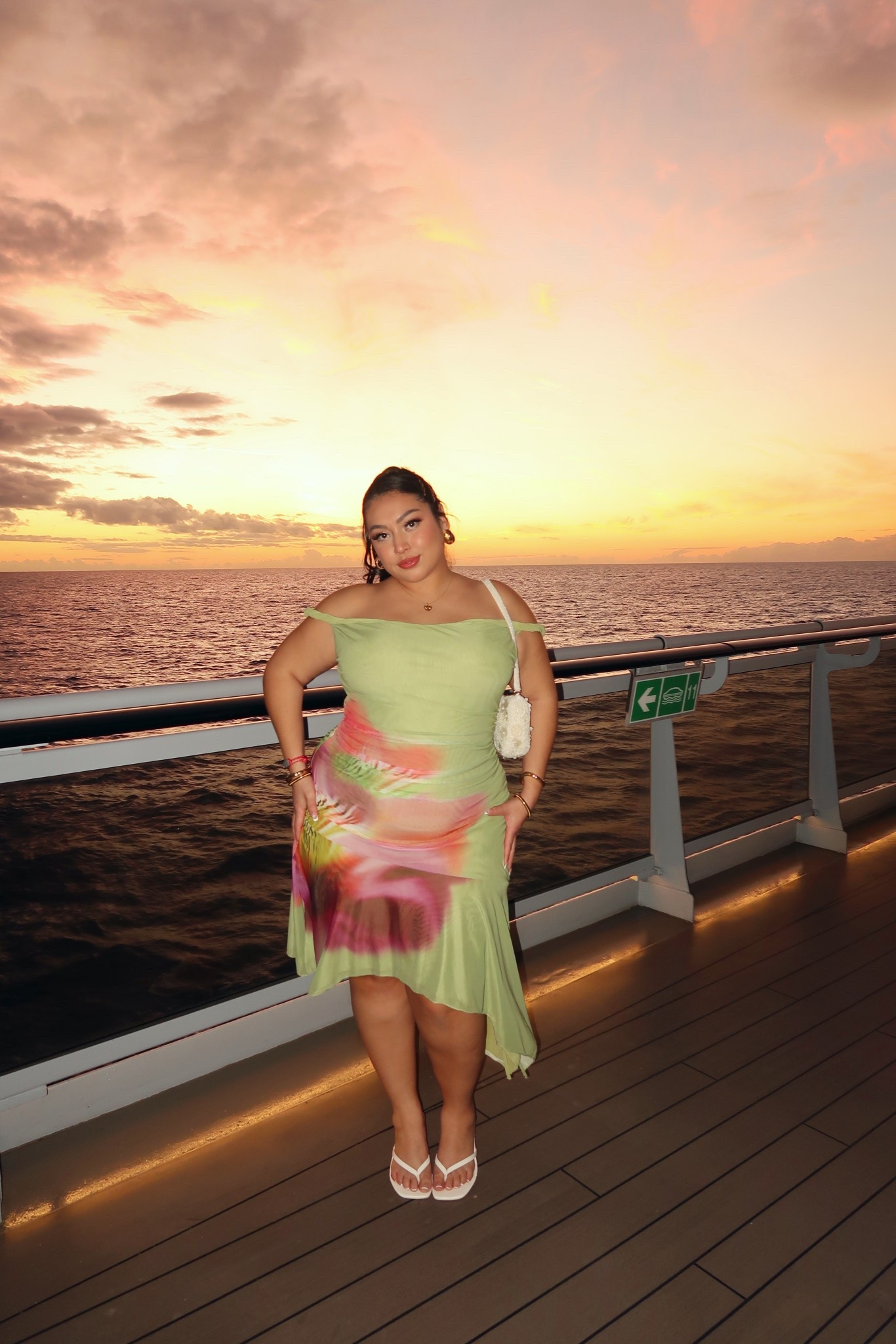 Vacation outfit 🌺

#LTKgrwm #LTKPlusSize #LTKMidsize