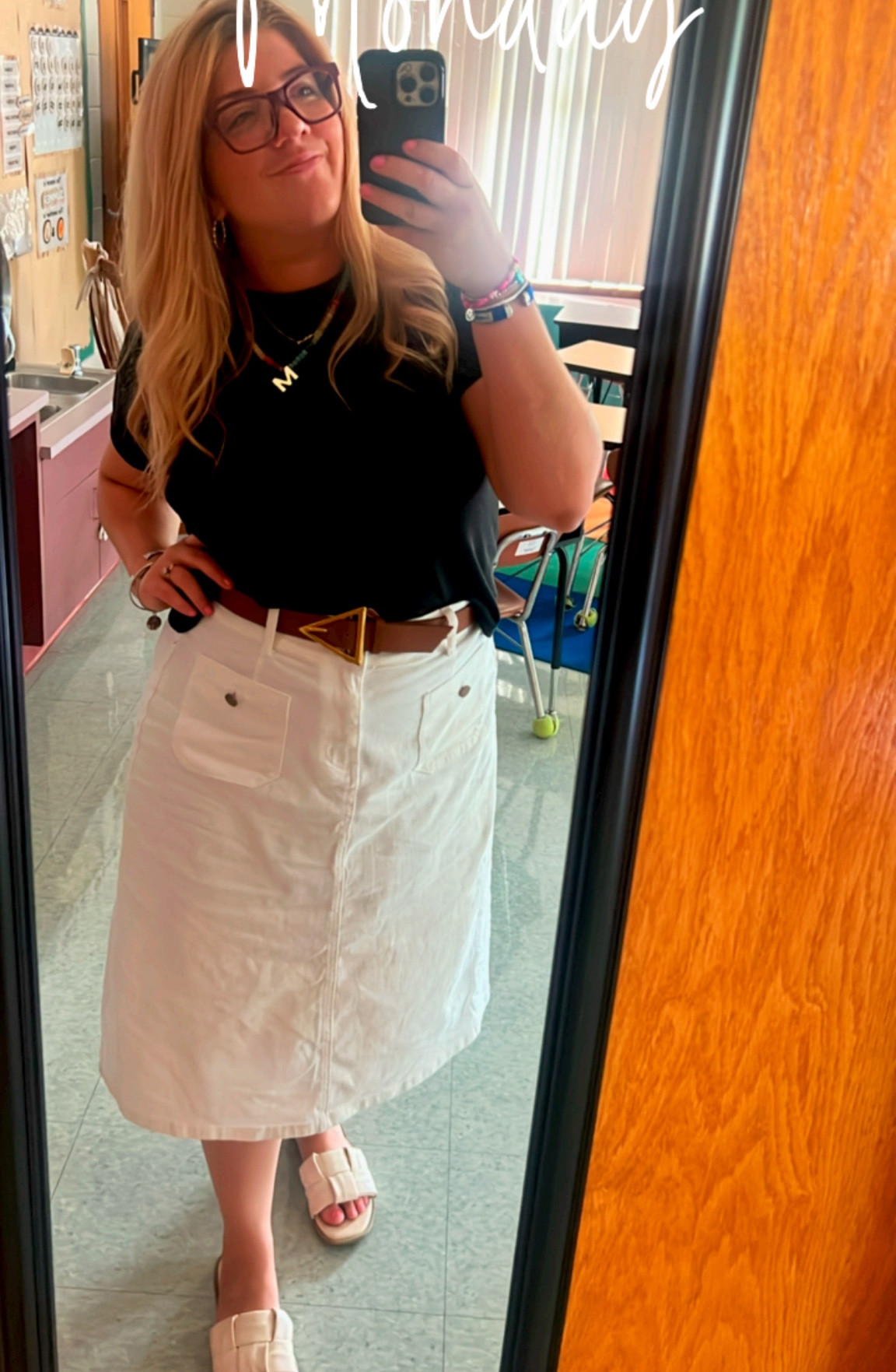 Throwback to my first day of school #OOTD 👩🏼‍🏫 

#teacherstyle #workingmom 

#LTKWorkwear #LTKMidsize #LTKFindsUnder50