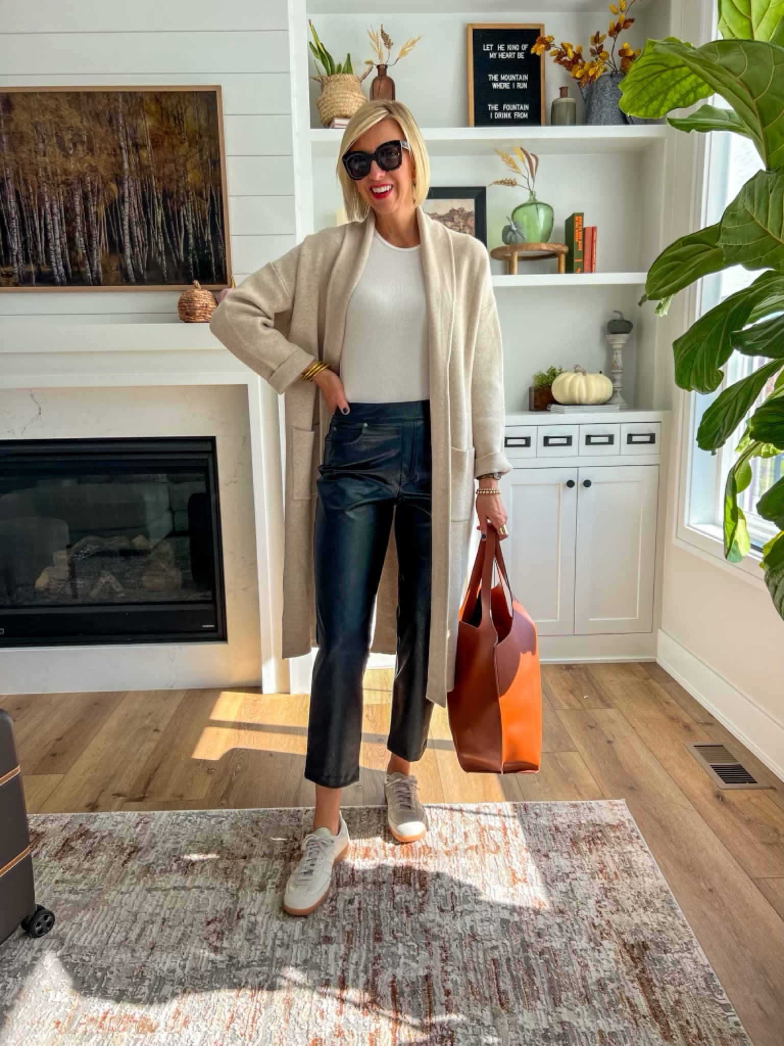 Fall travel capsule, travel outfits, holiday travel essentials, fall outfit, Sarah Kelly Style

#LTKstyletip #LTKtravel #LTKSeasonal