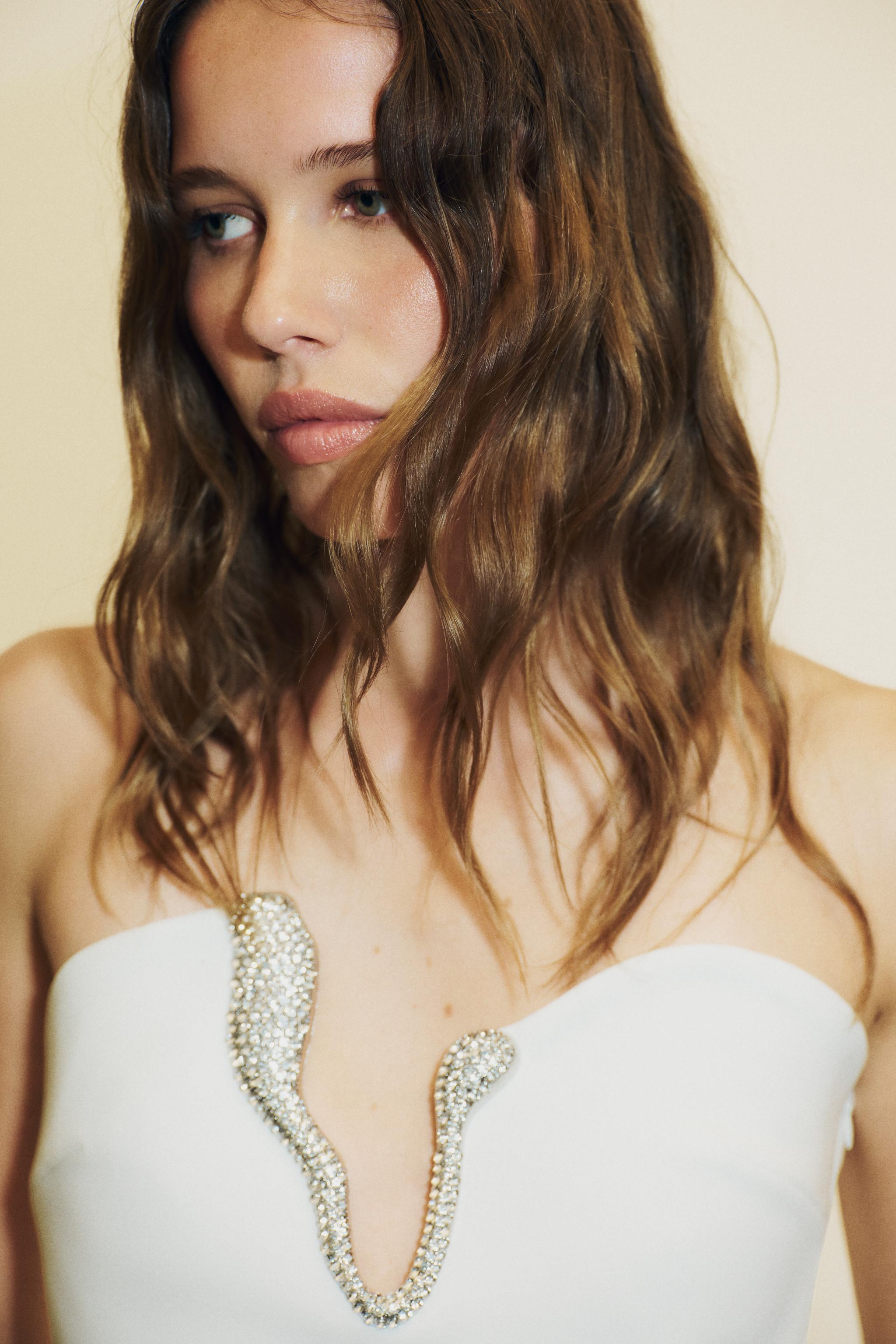 SHORT DRESS WITH JEWEL APPLIQUÉ | Zara US