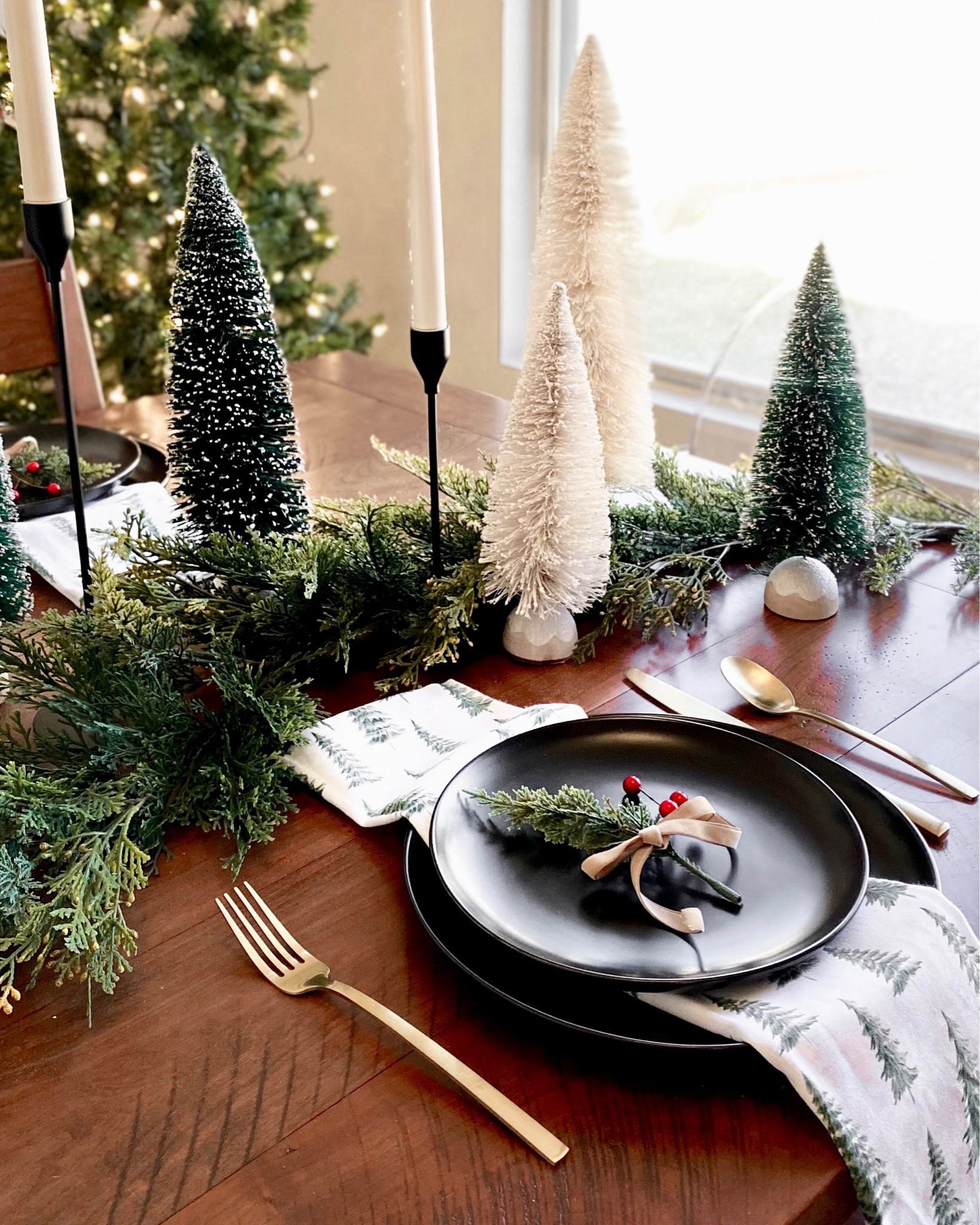 Christmas table setting. Christmas dinner. Dining room decor. Christmas tablescape. 

#LTKhome #LTKHoliday #LTKSeasonal