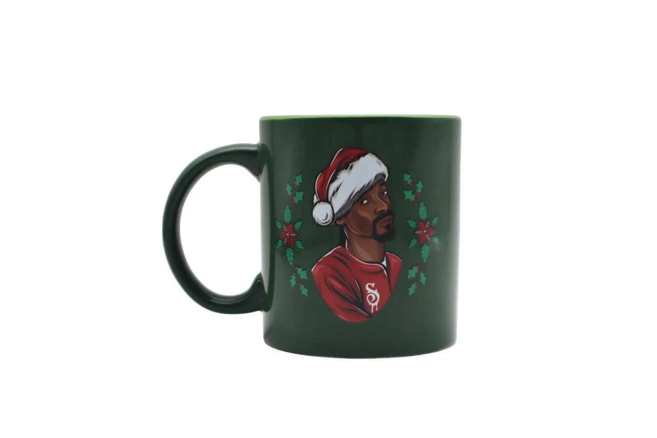 Snoop Dogg Wreath 12oz Green Ceramic Mug - Walmart.com | Walmart (US)