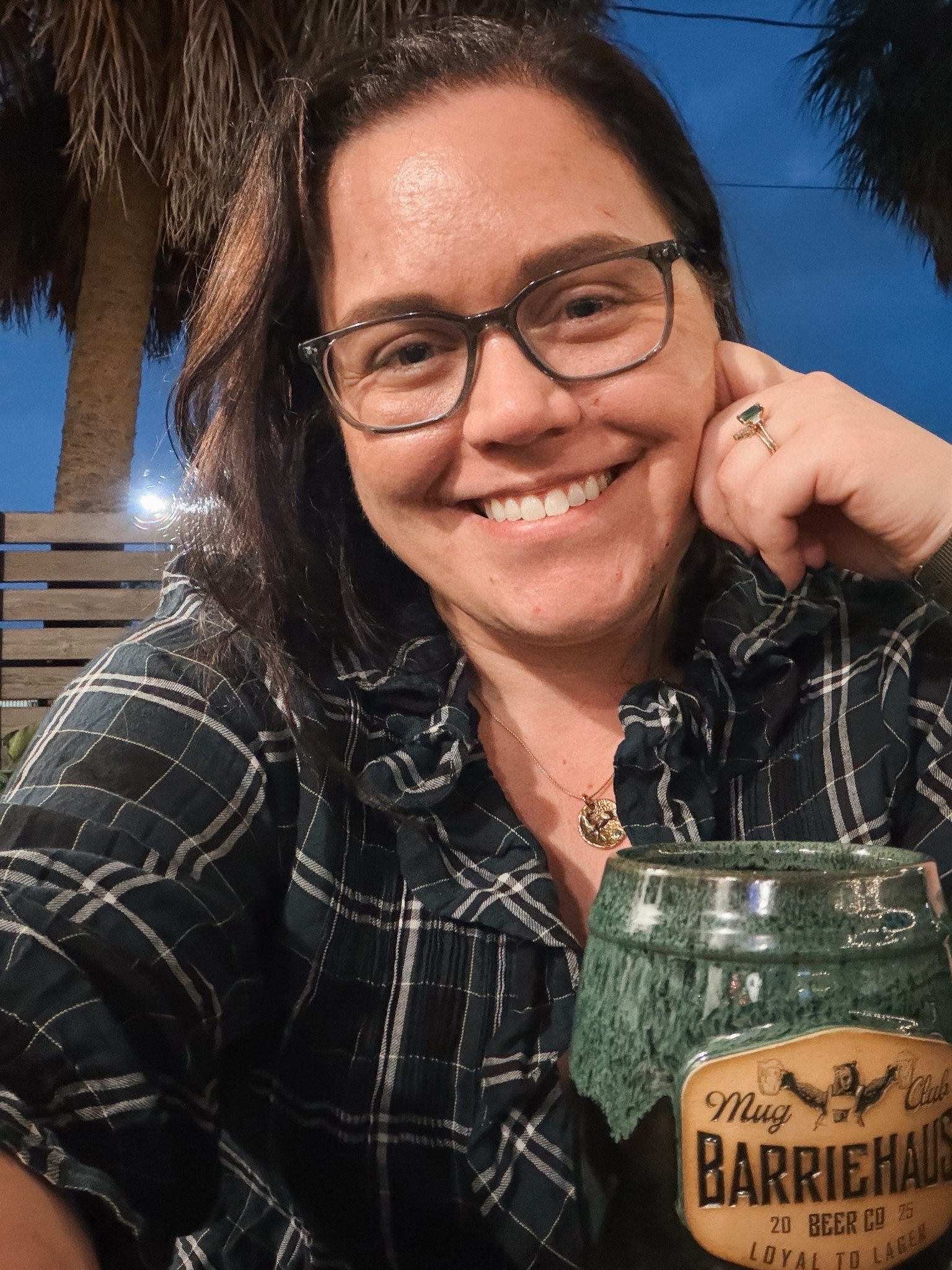 Styling Tartan for a Casual Brewery Day ✨ If you love tartan as much as I do, this one is for you! 🎉

For my next tartan styling installment, I’m sharing how I would wear tartan for a casual brewery day out. This plaid @shopdoen top was a splurge, but I have already gotten so much use out of it! I sized up for a looser fit and paired it with my favorite @ruti barrel leg jeans — comfy, cute, and petite friendly. Tie it all together with a fun tartan purse, because you can never have too much tartan, plus your favorite jewelry and you’re good to go! 

#LTKSeasonal #LTKdayinmylife #LTKstorytime