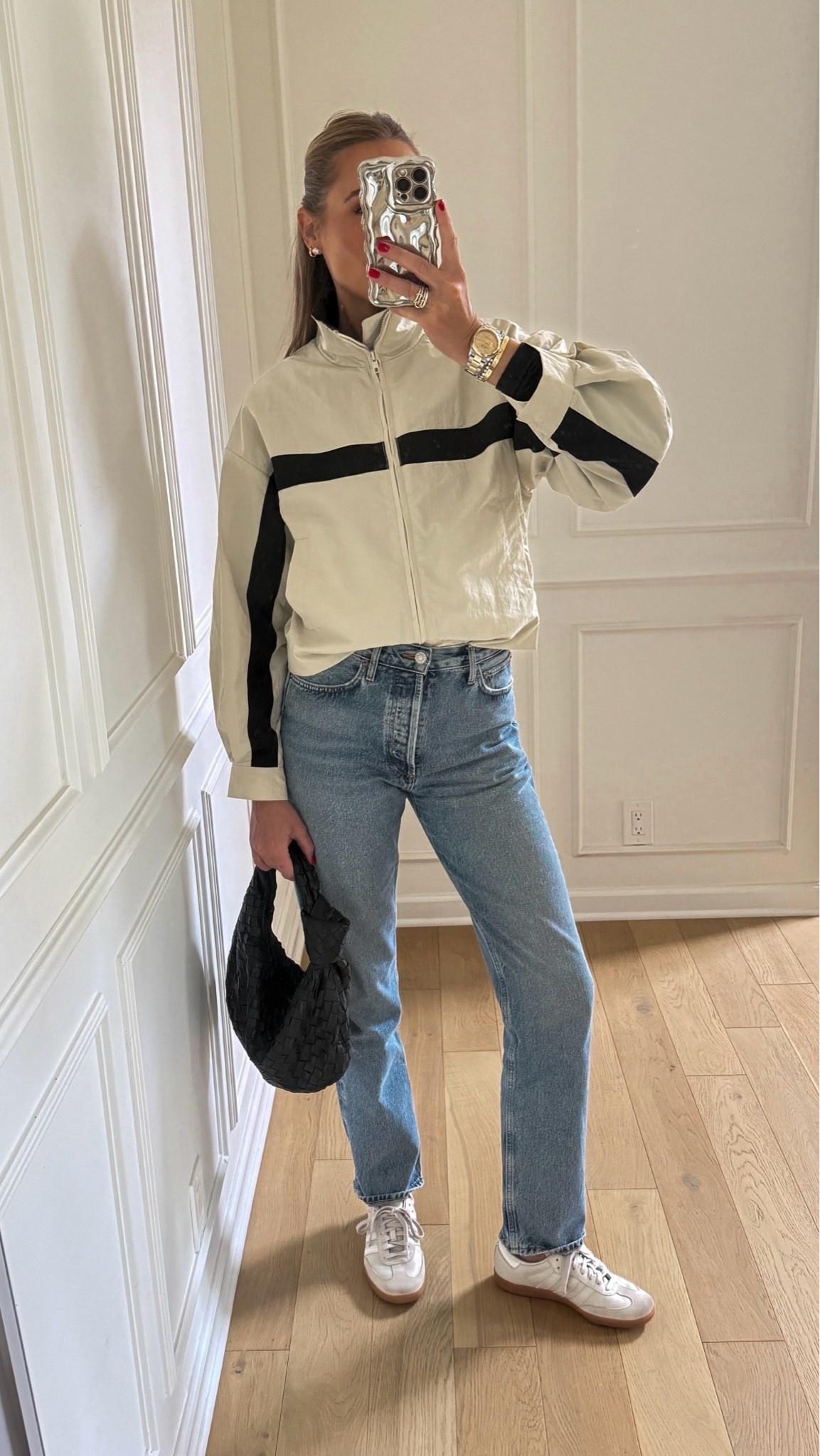 Fashion Jackson, AGOLDE jeans, sneakers, casual outfit, windbreaker